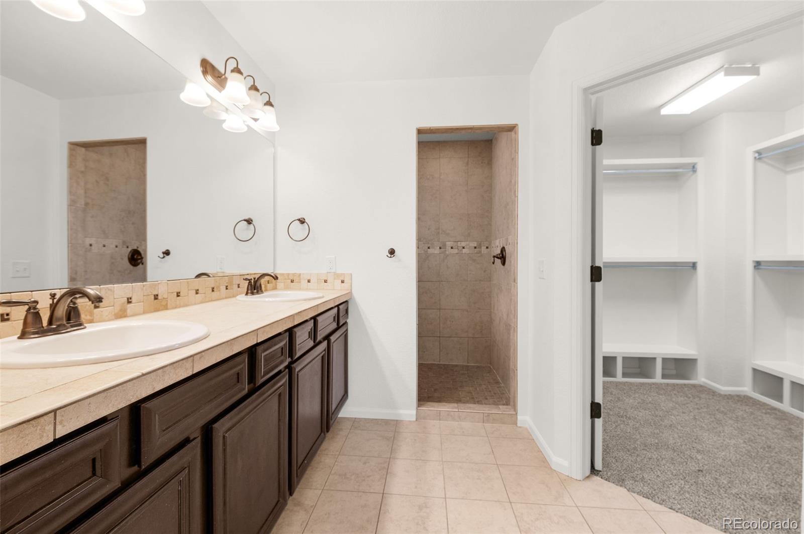 8276 Birch Tree Loop