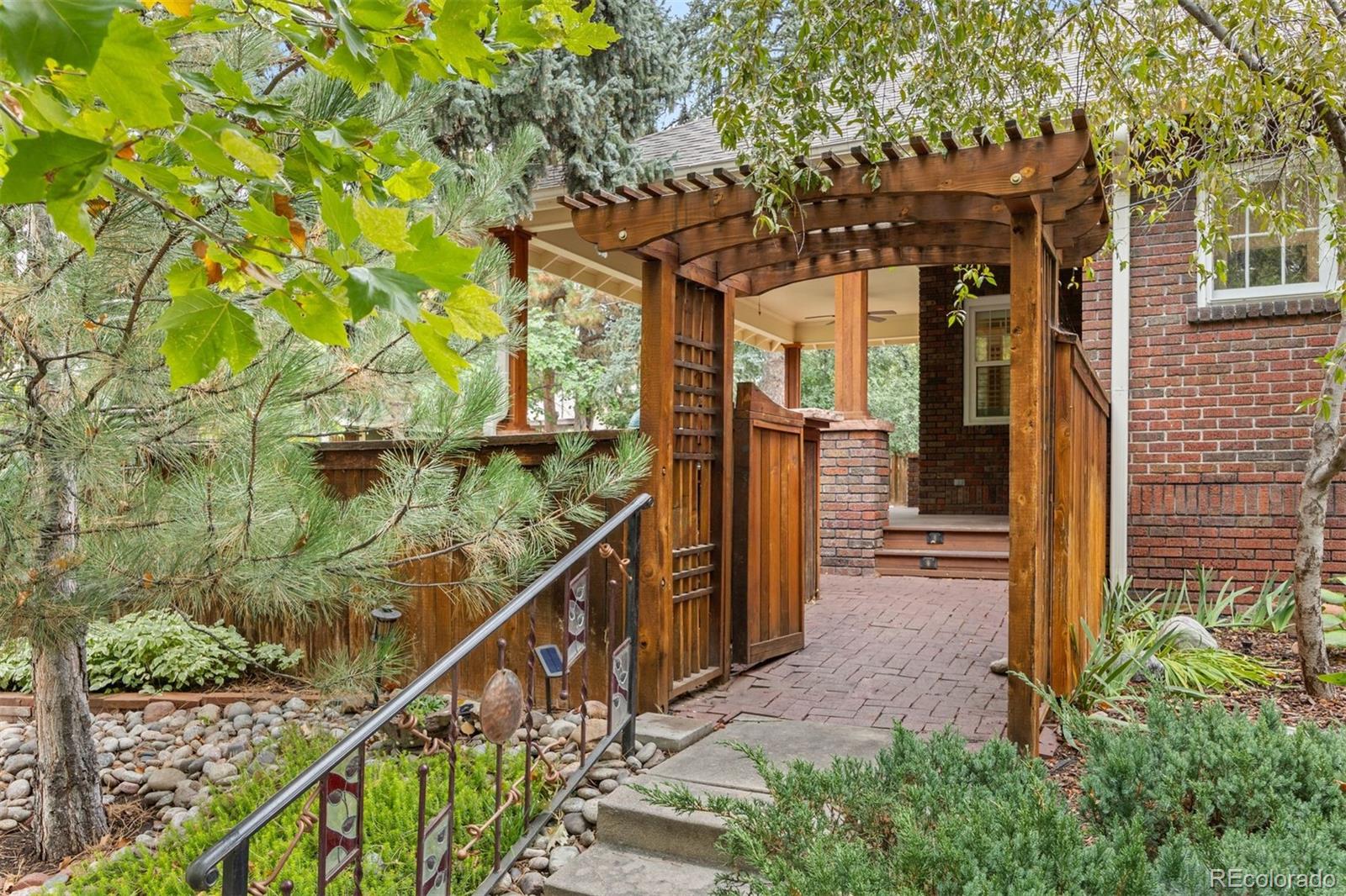 4305 E 17th Avenue Parkway