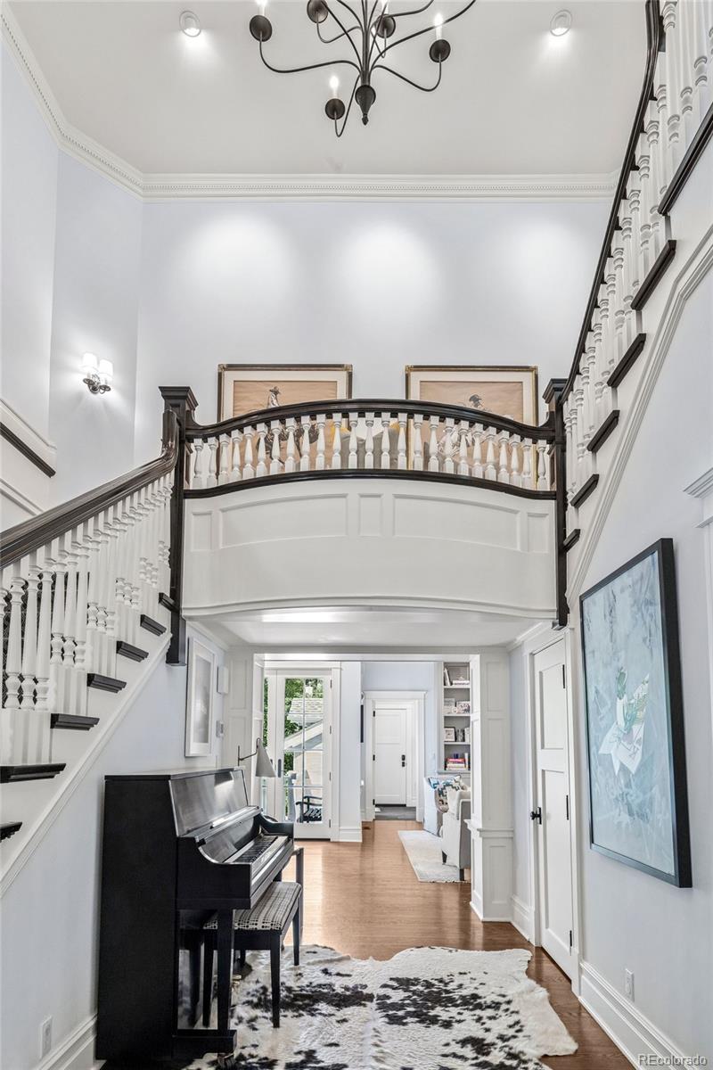 355 N Franklin Street