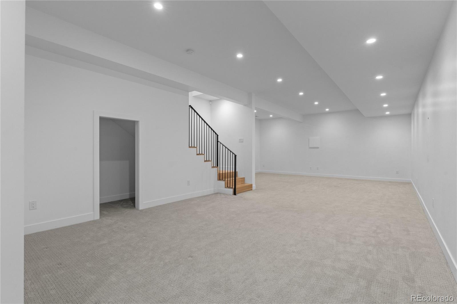 2010 S Clarkson Street