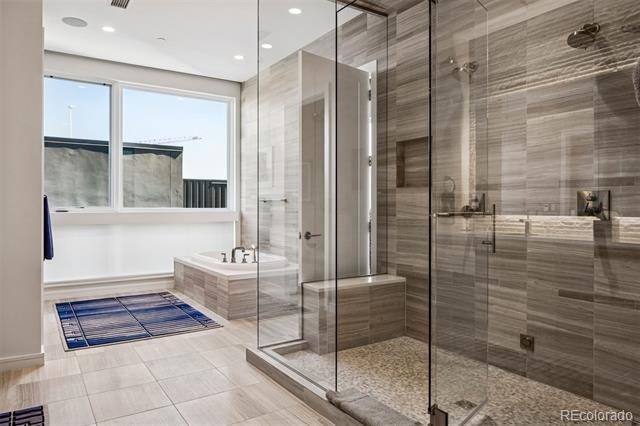 250 Columbine Street Unit: 703