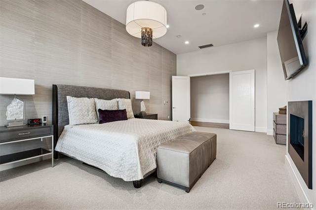 250 Columbine Street Unit: 703