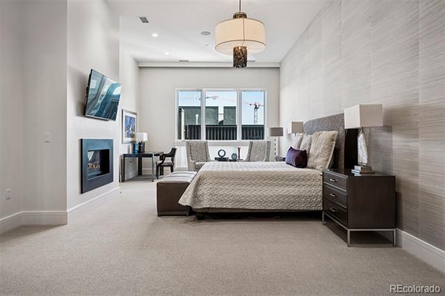 250 Columbine Street Unit: 703
