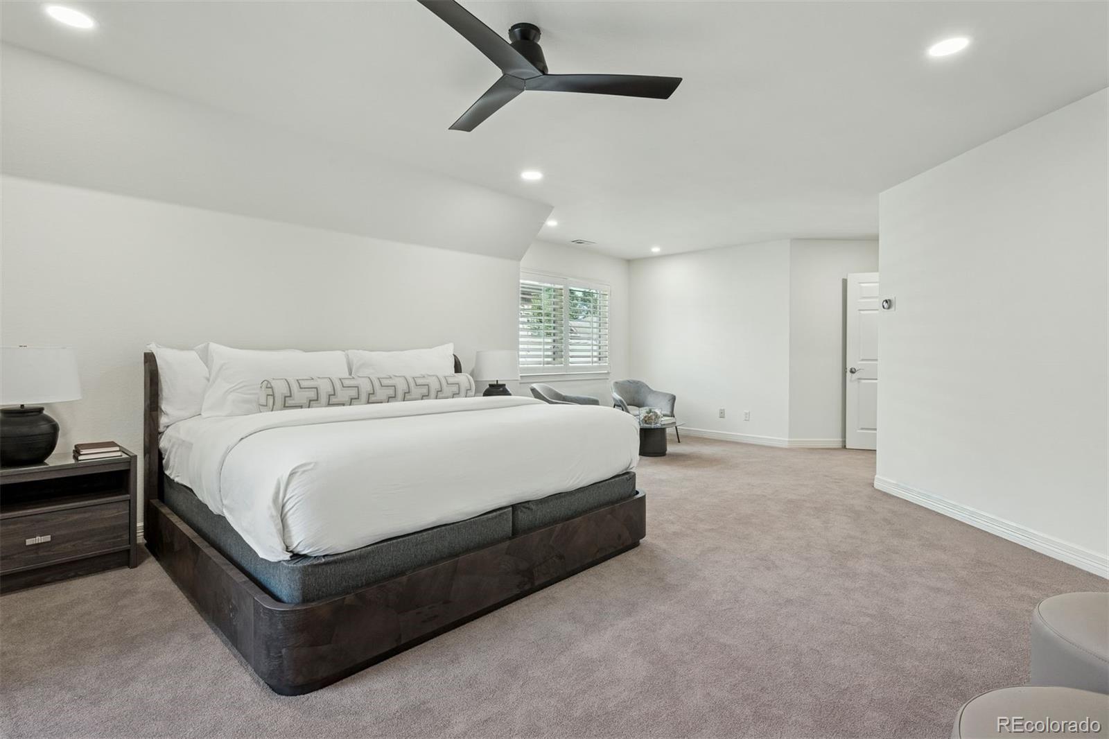 400 S Steele Street Unit: 61