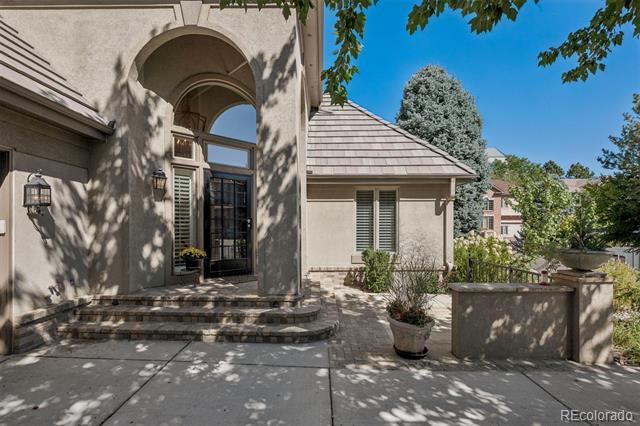 400 S Steele Street Unit: 61