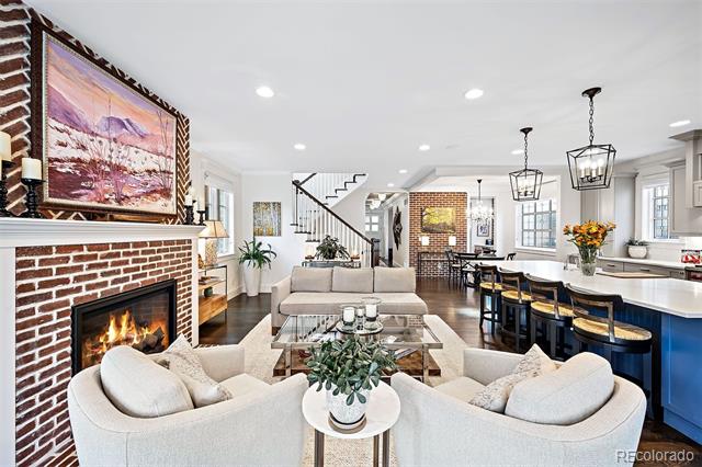 560 S Race Street