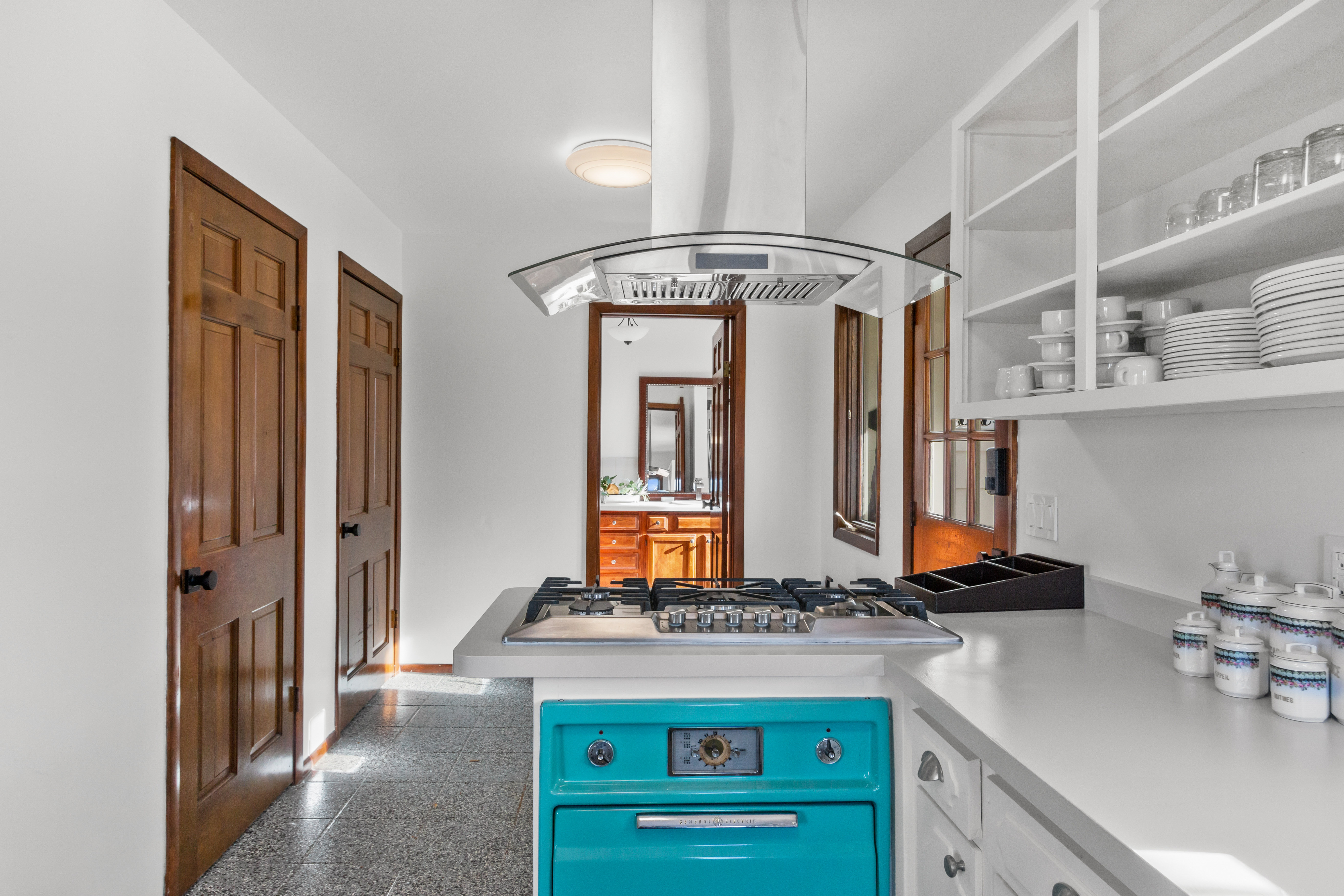 1404 Stoney Brook Rd W 