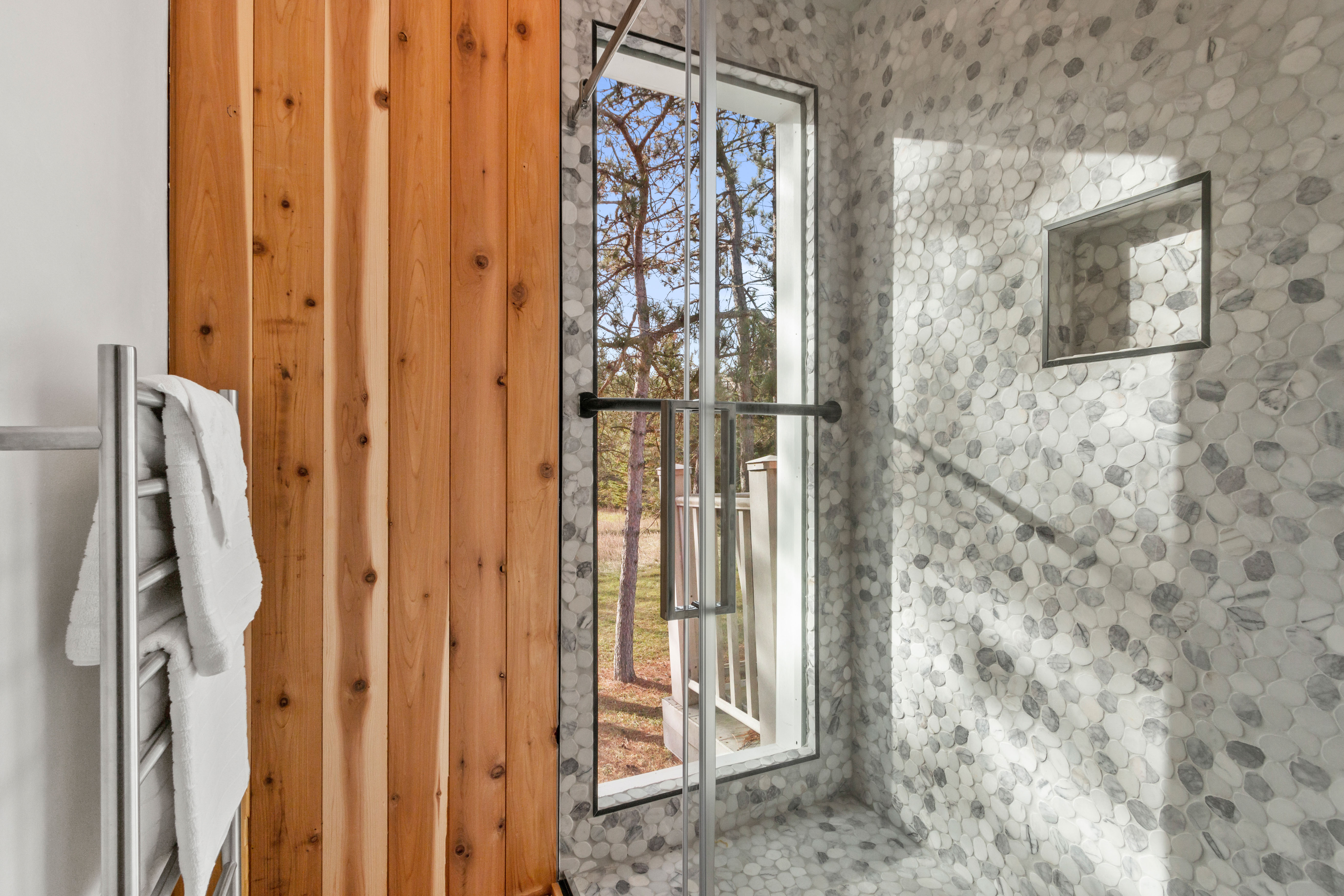 1404 Stoney Brook Rd W 