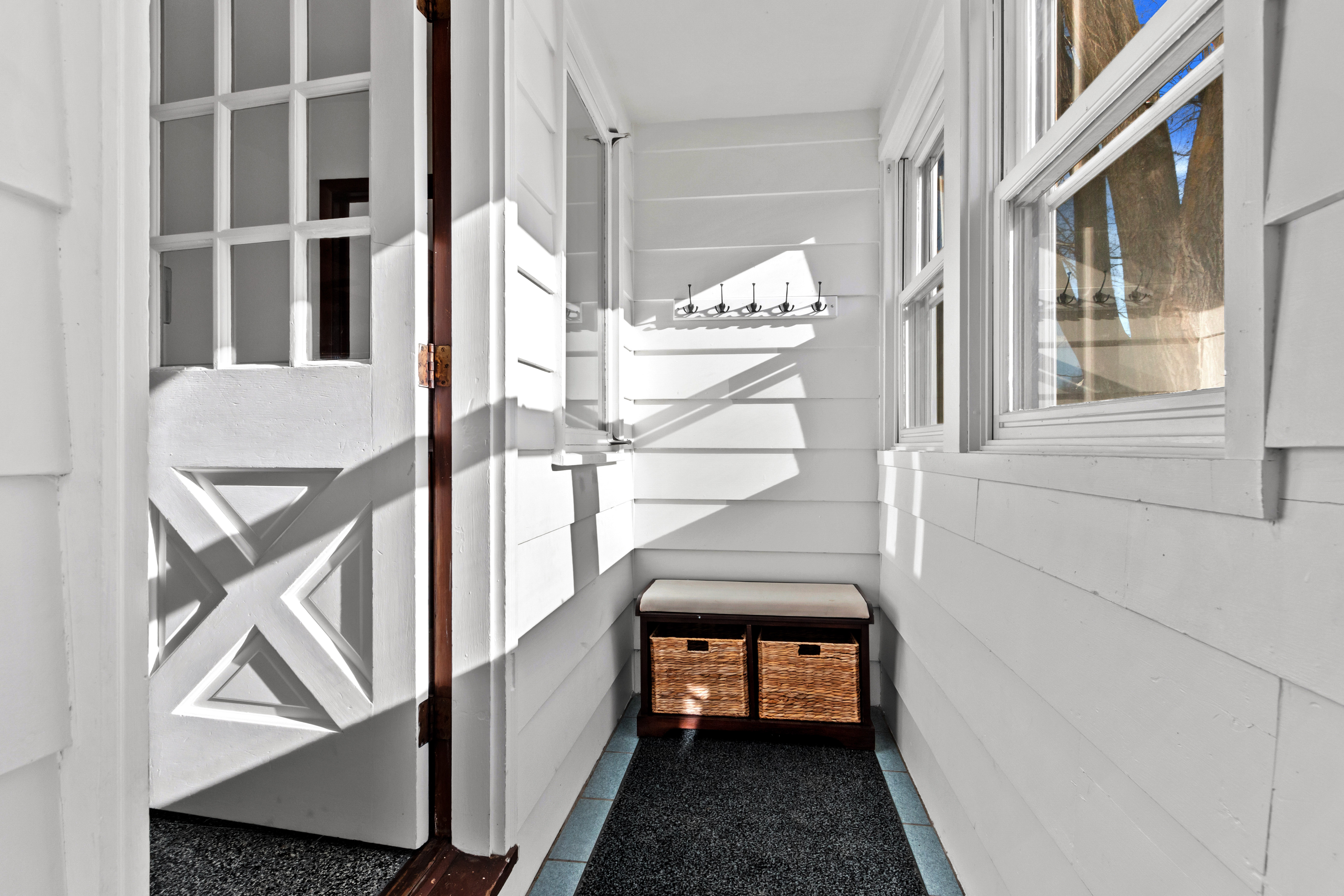 1404 Stoney Brook Rd W 