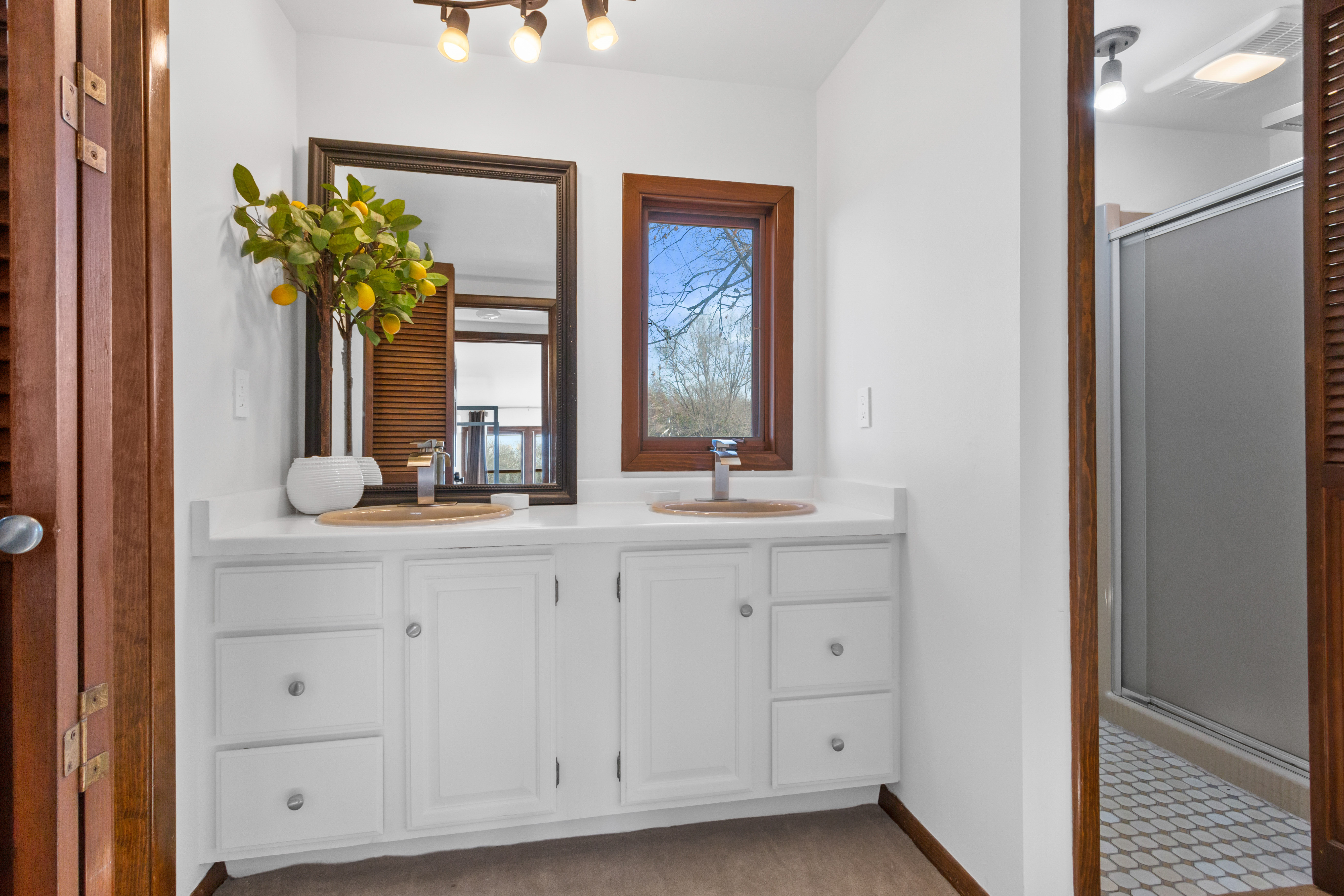 1404 Stoney Brook Rd W 