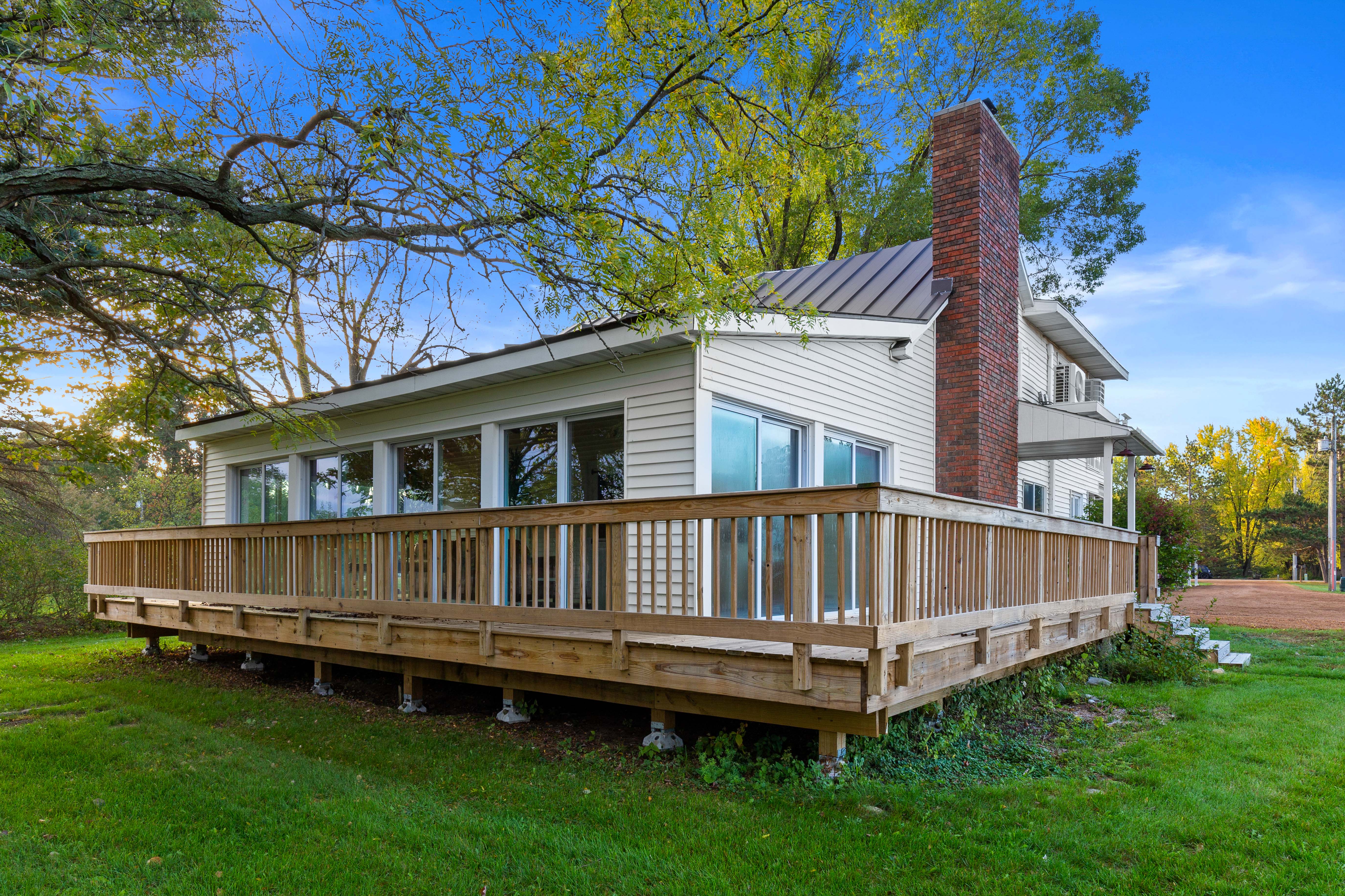 1404 Stoney Brook Rd W 