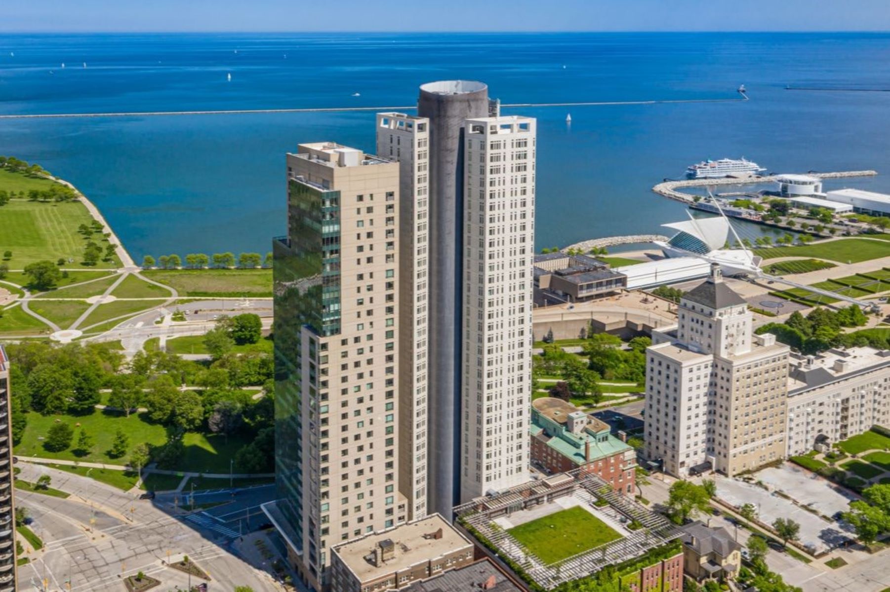 825 N. Prospect Ave Unit 702