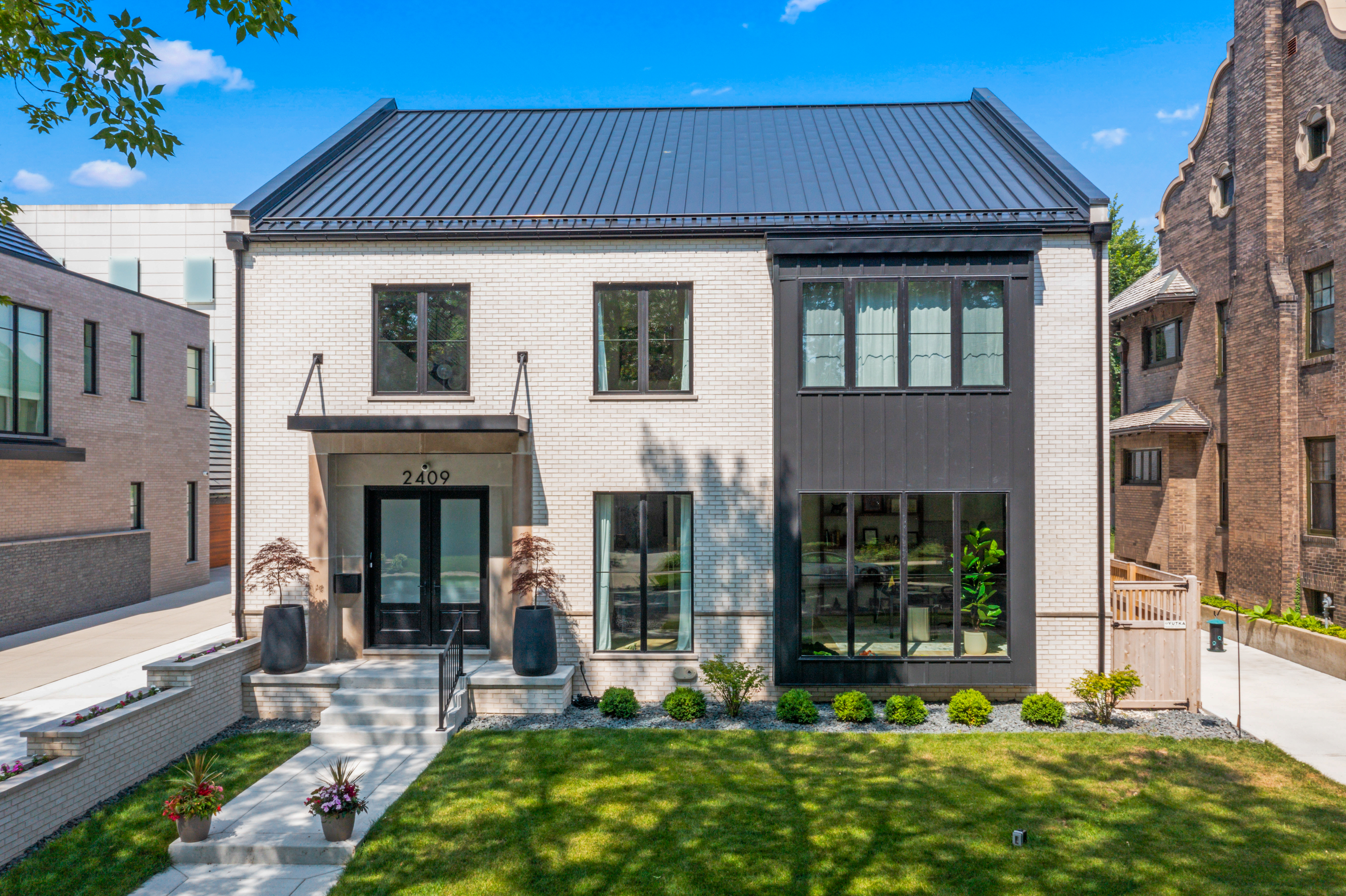 2409 N. Terrace Ave. 