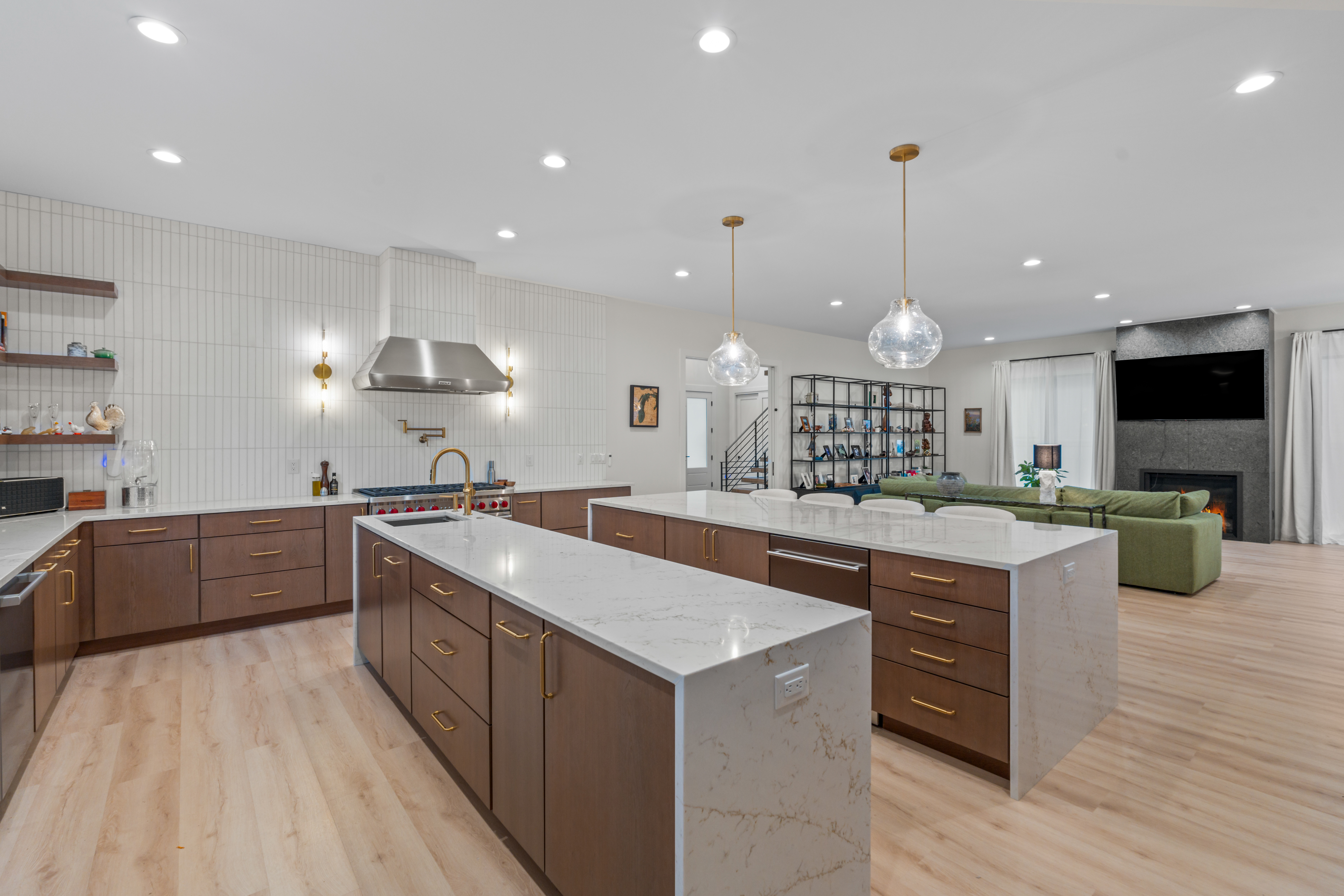 2409 N. Terrace Ave. 