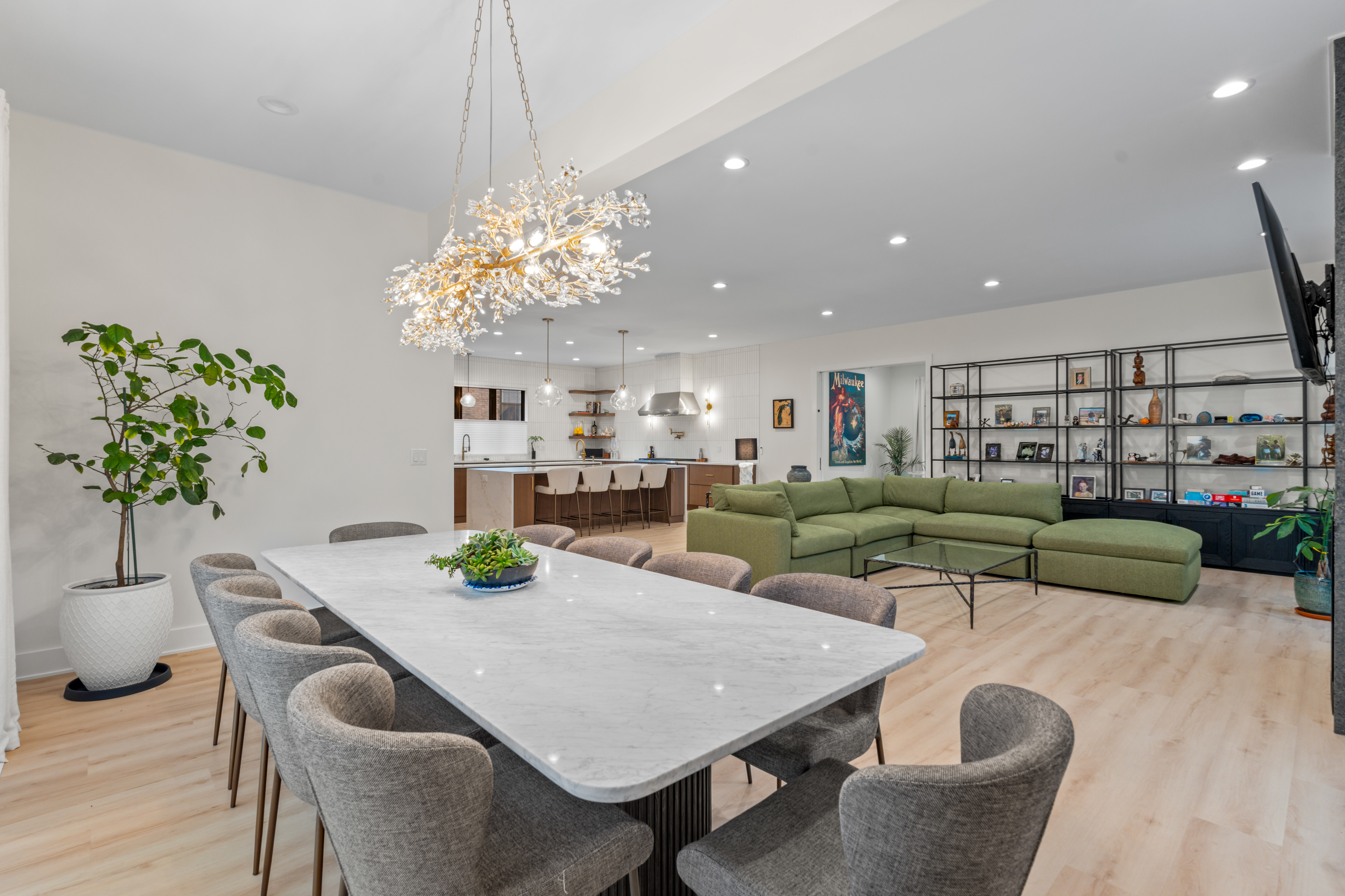 2409 N. Terrace Ave. 