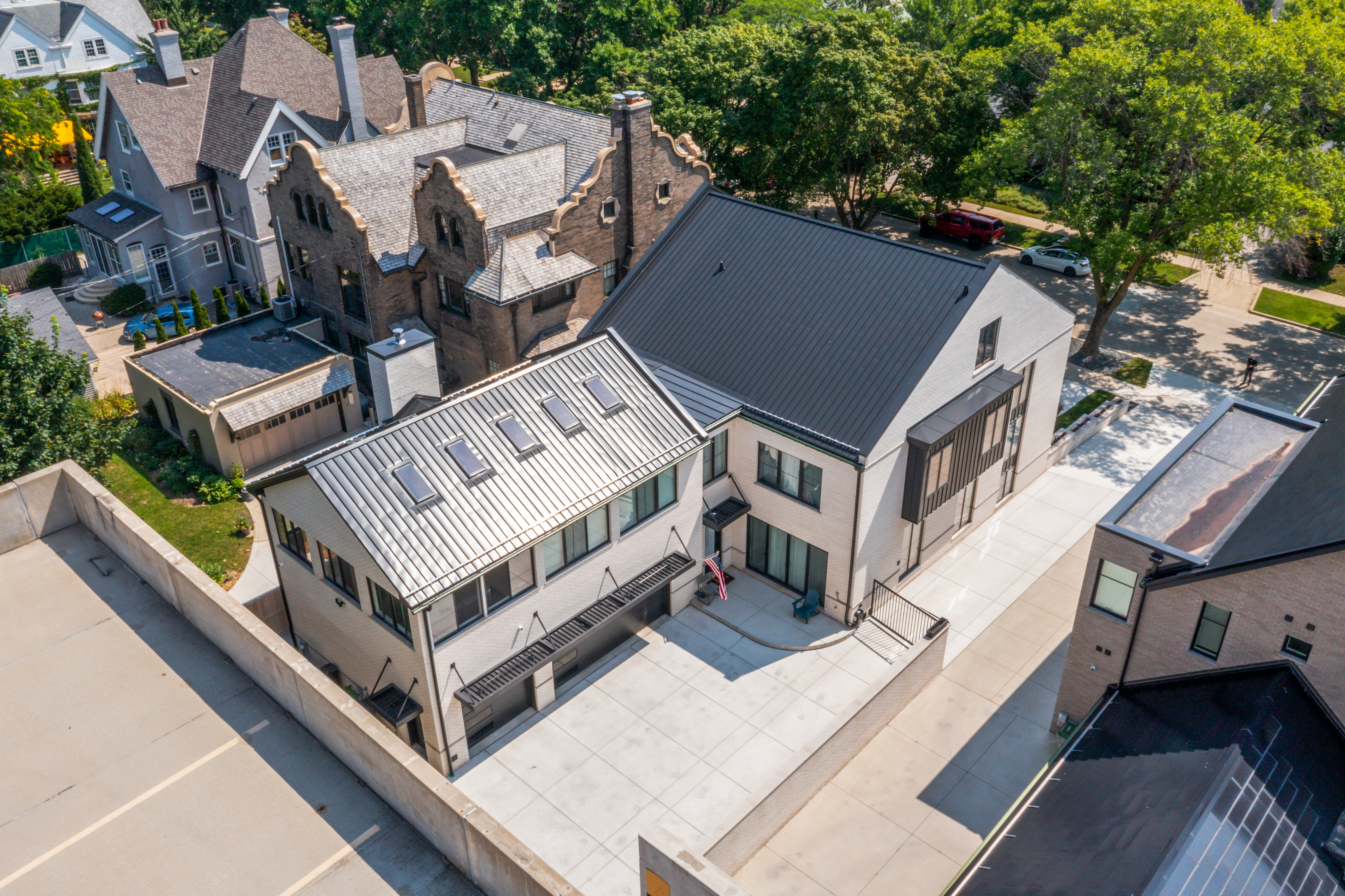 2409 N. Terrace Ave. 