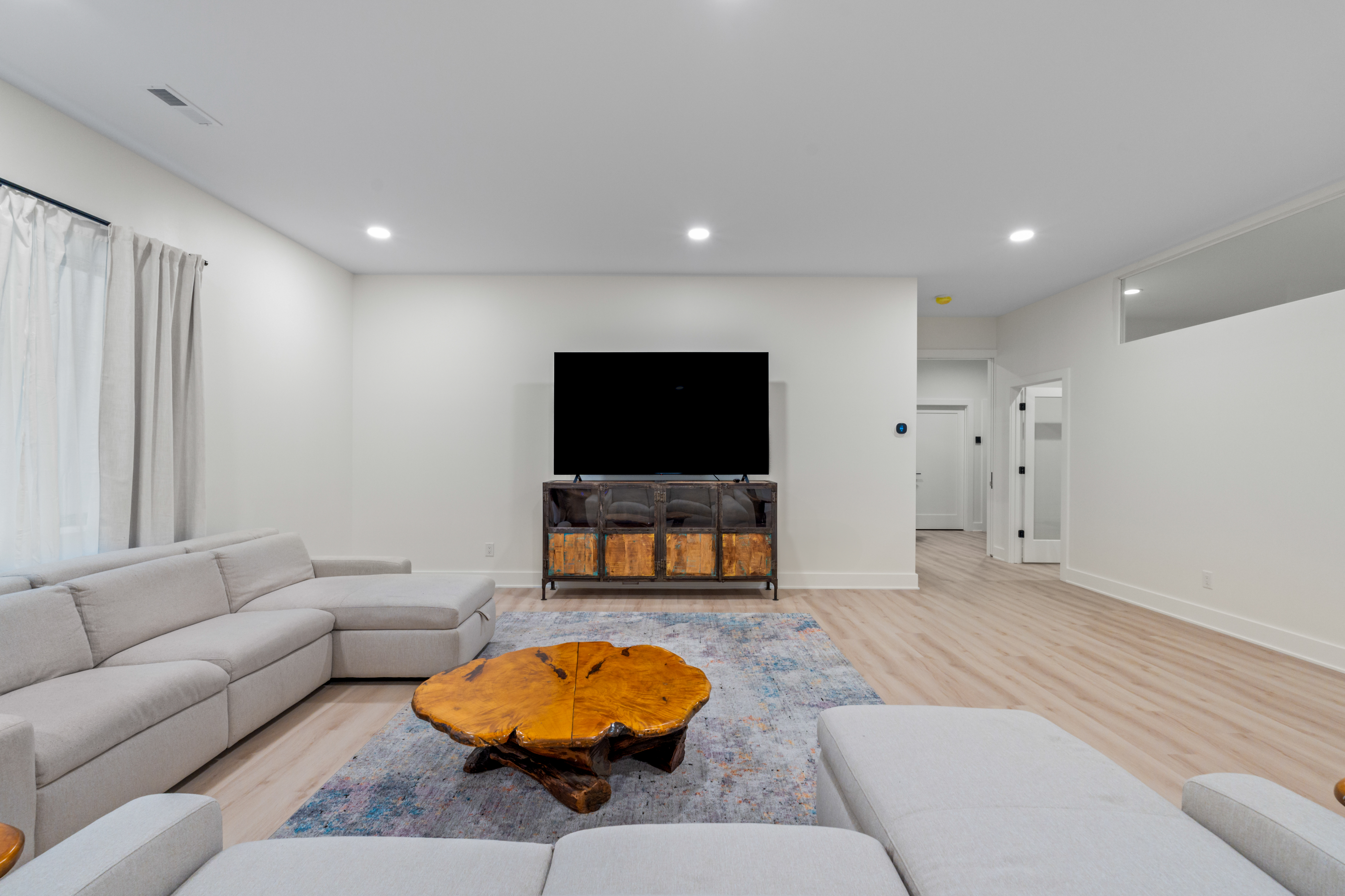 2409 N. Terrace Ave. 