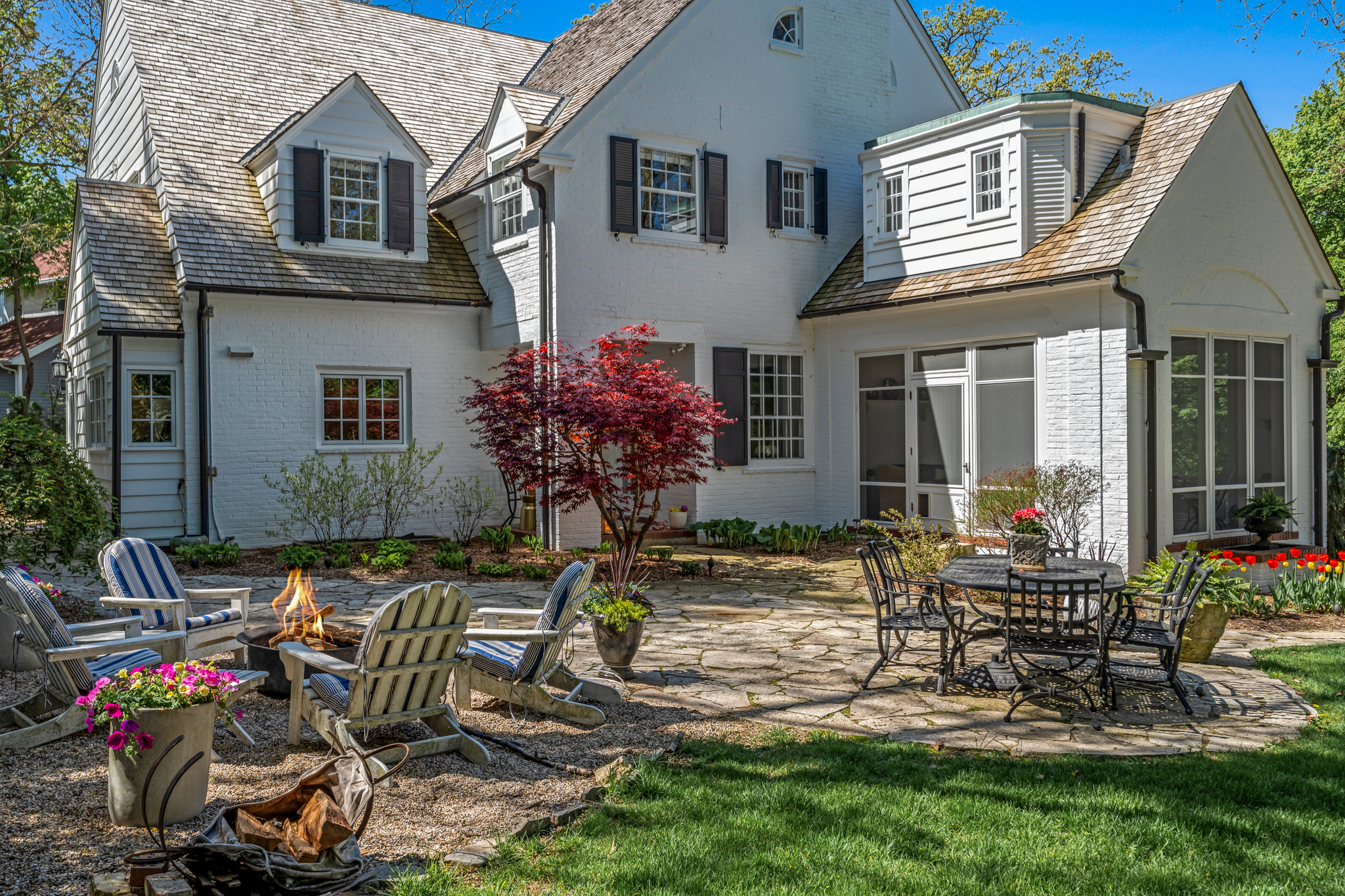 323 S. Garfield Ave. 