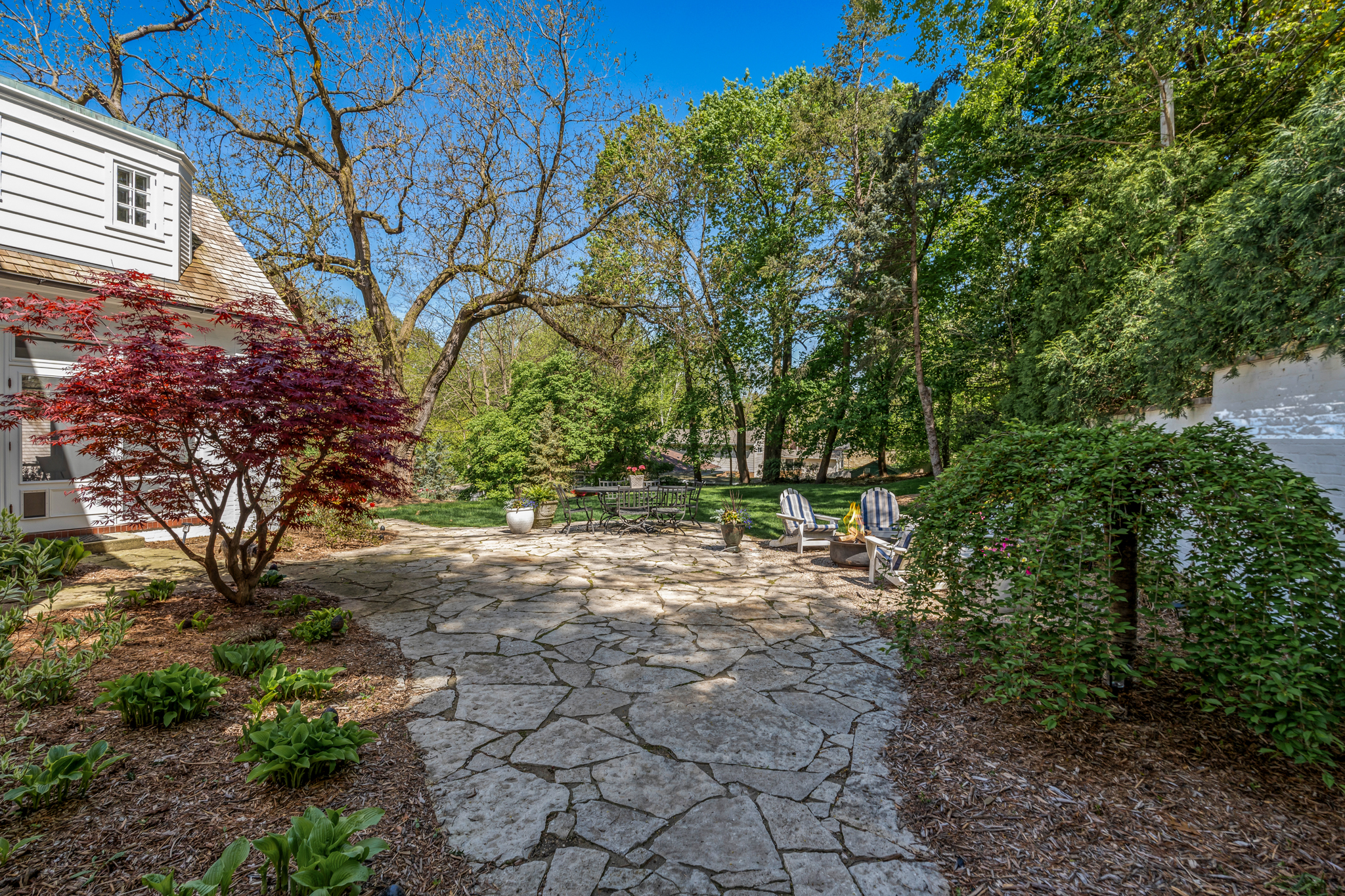 323 S. Garfield Ave. 