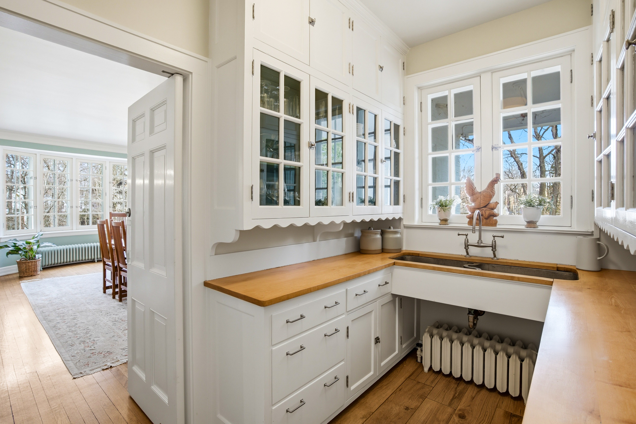 323 S. Garfield Ave. 