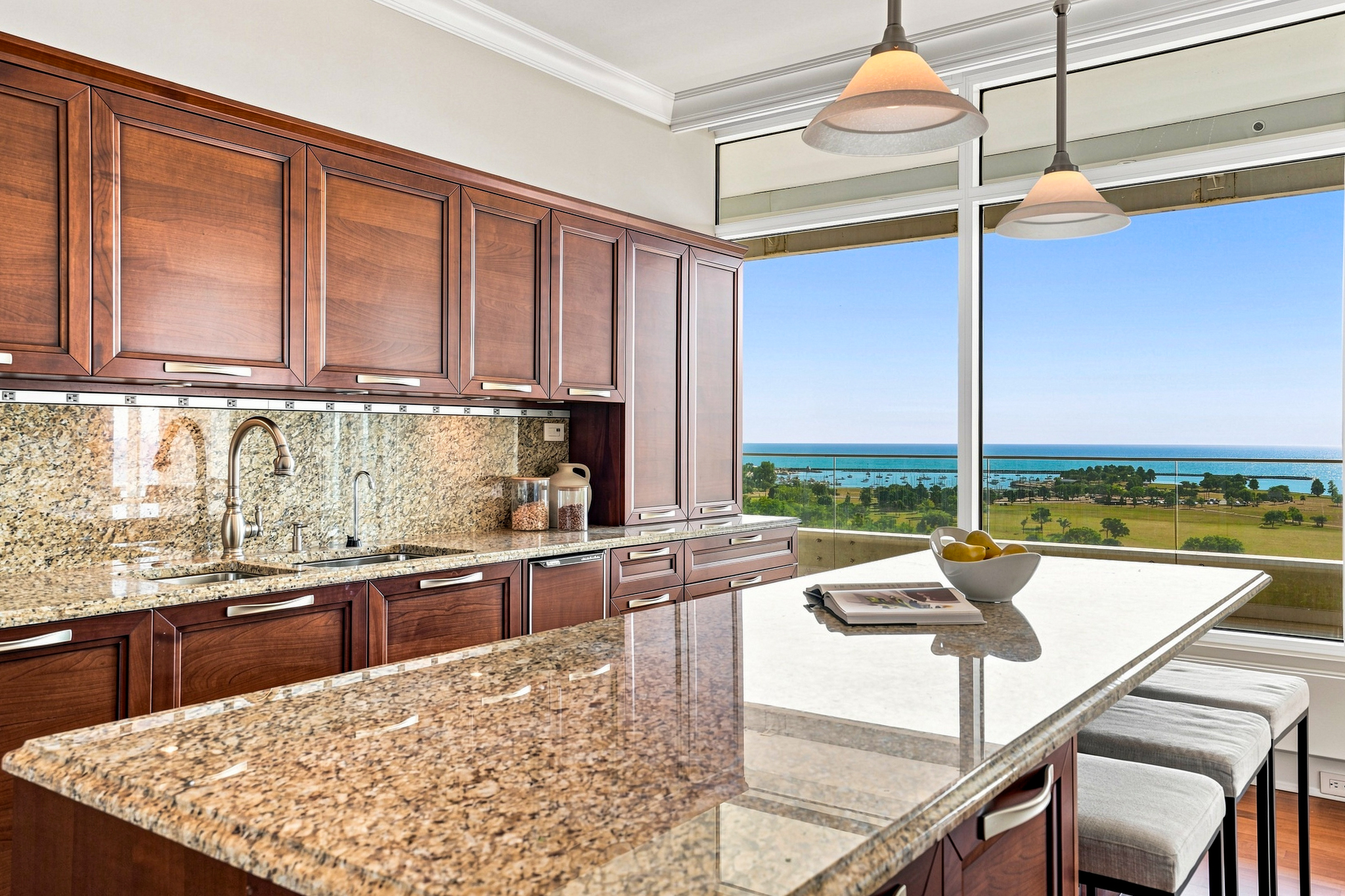 825 N. Prospect Ave. Unit 901