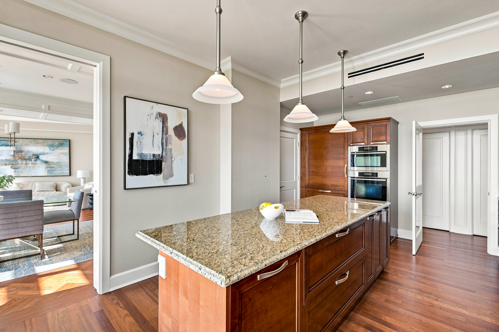 825 N. Prospect Ave. Unit 901