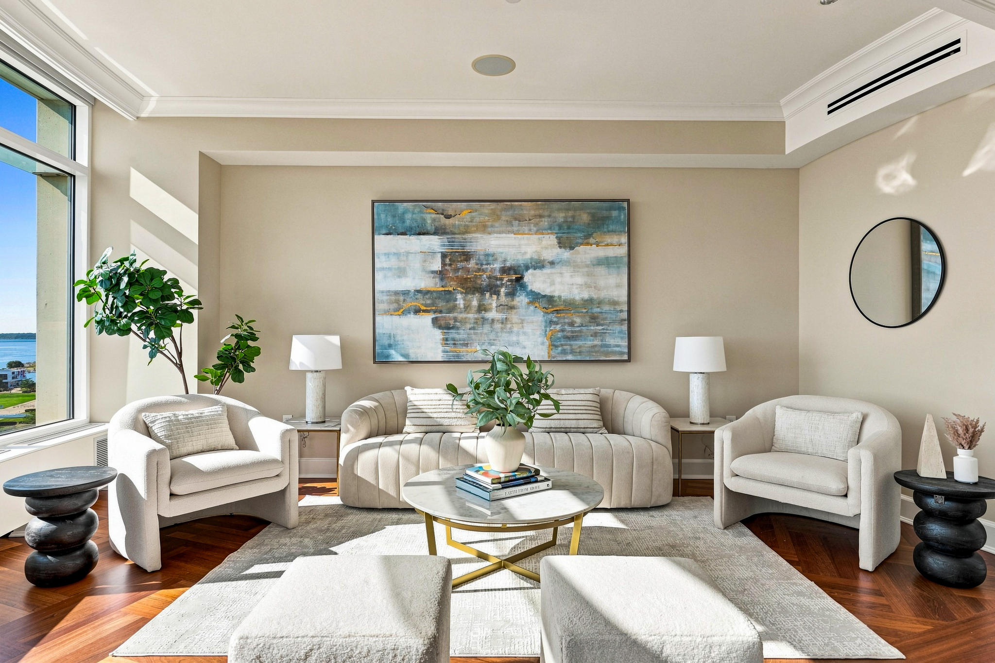 825 N. Prospect Ave. Unit 901