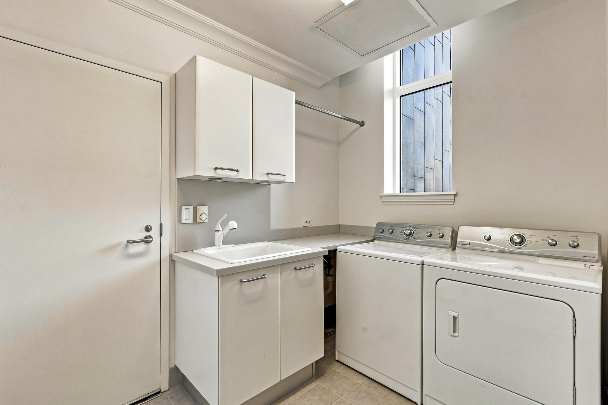 825 N. Prospect Ave. Unit 901