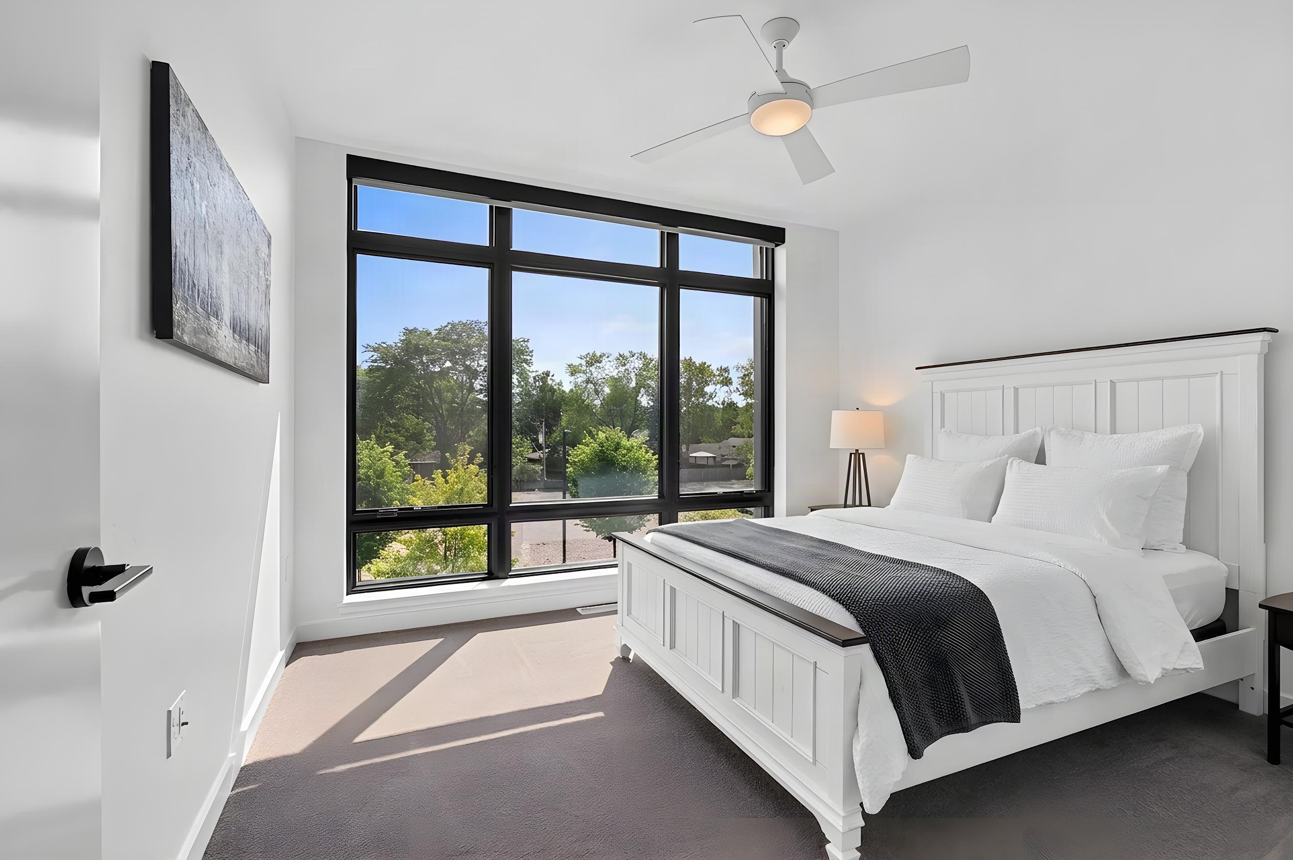 1096 Brookwood Drive 