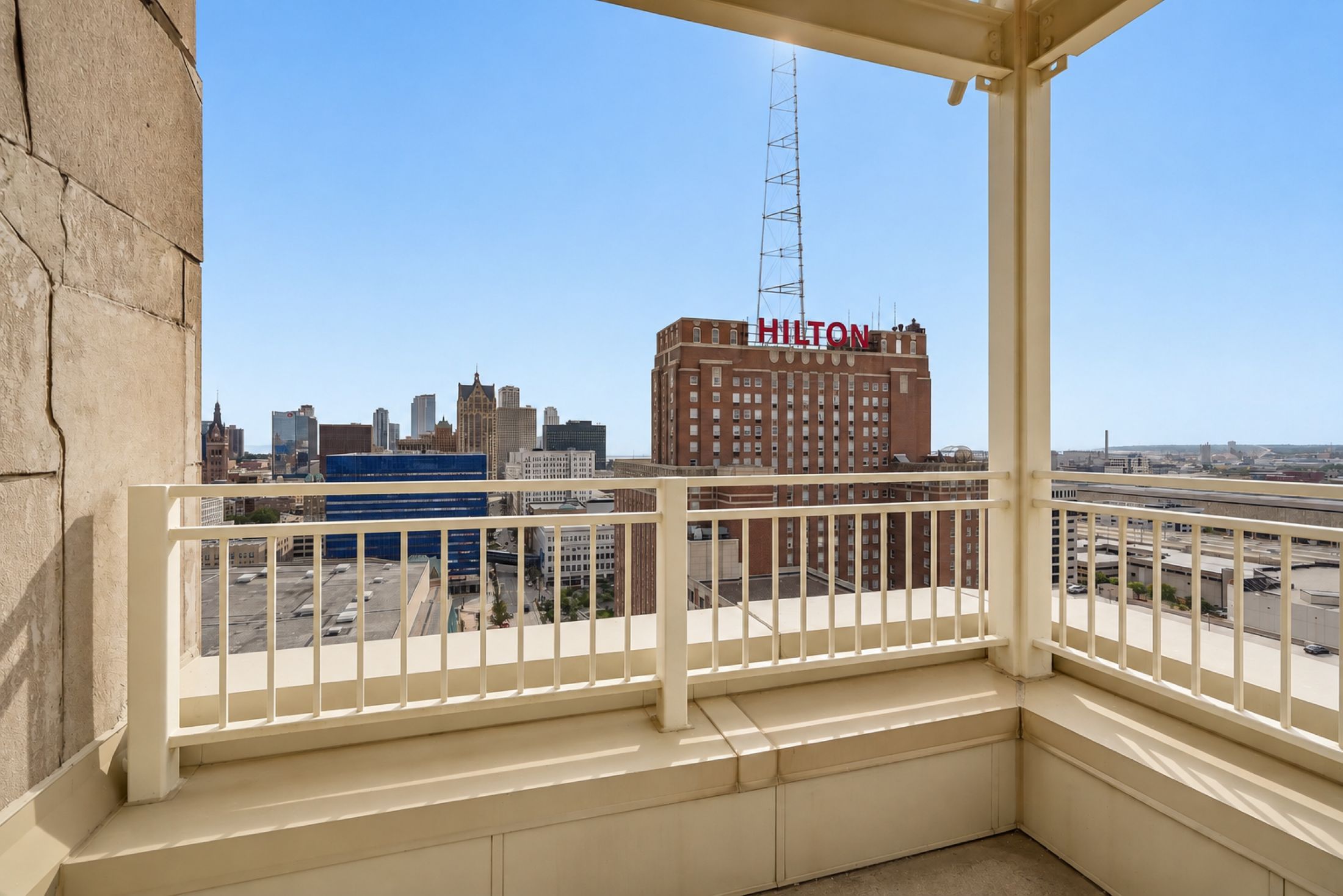 606 W. Wisconsin Ave. Unit 1801