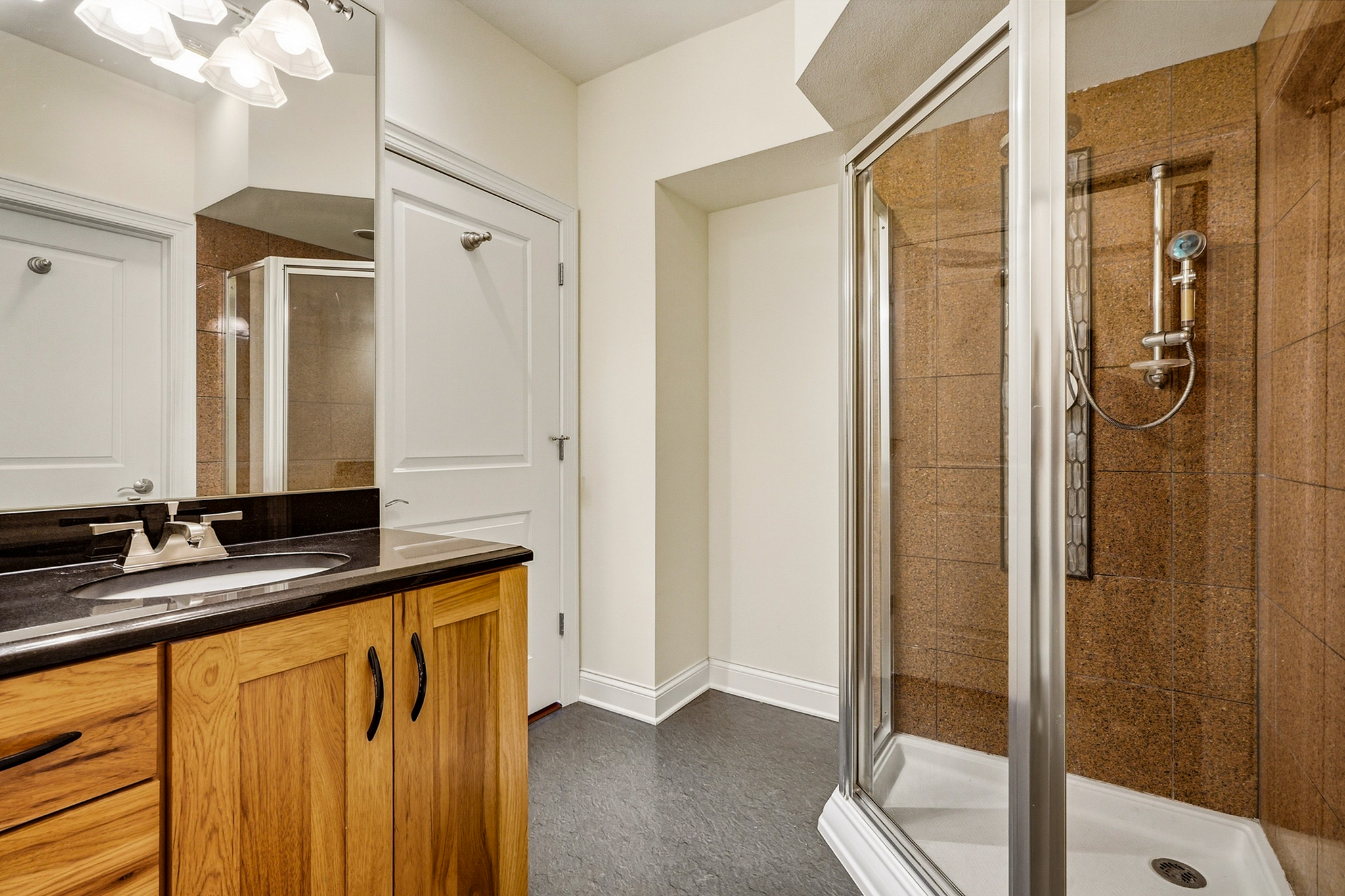 606 W. Wisconsin Ave. Unit 1801