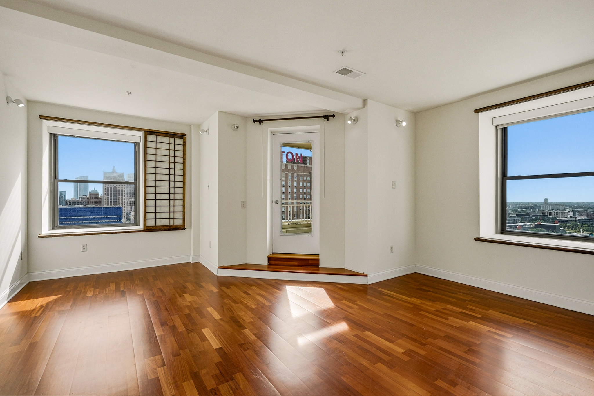 606 W. Wisconsin Ave. Unit 1801