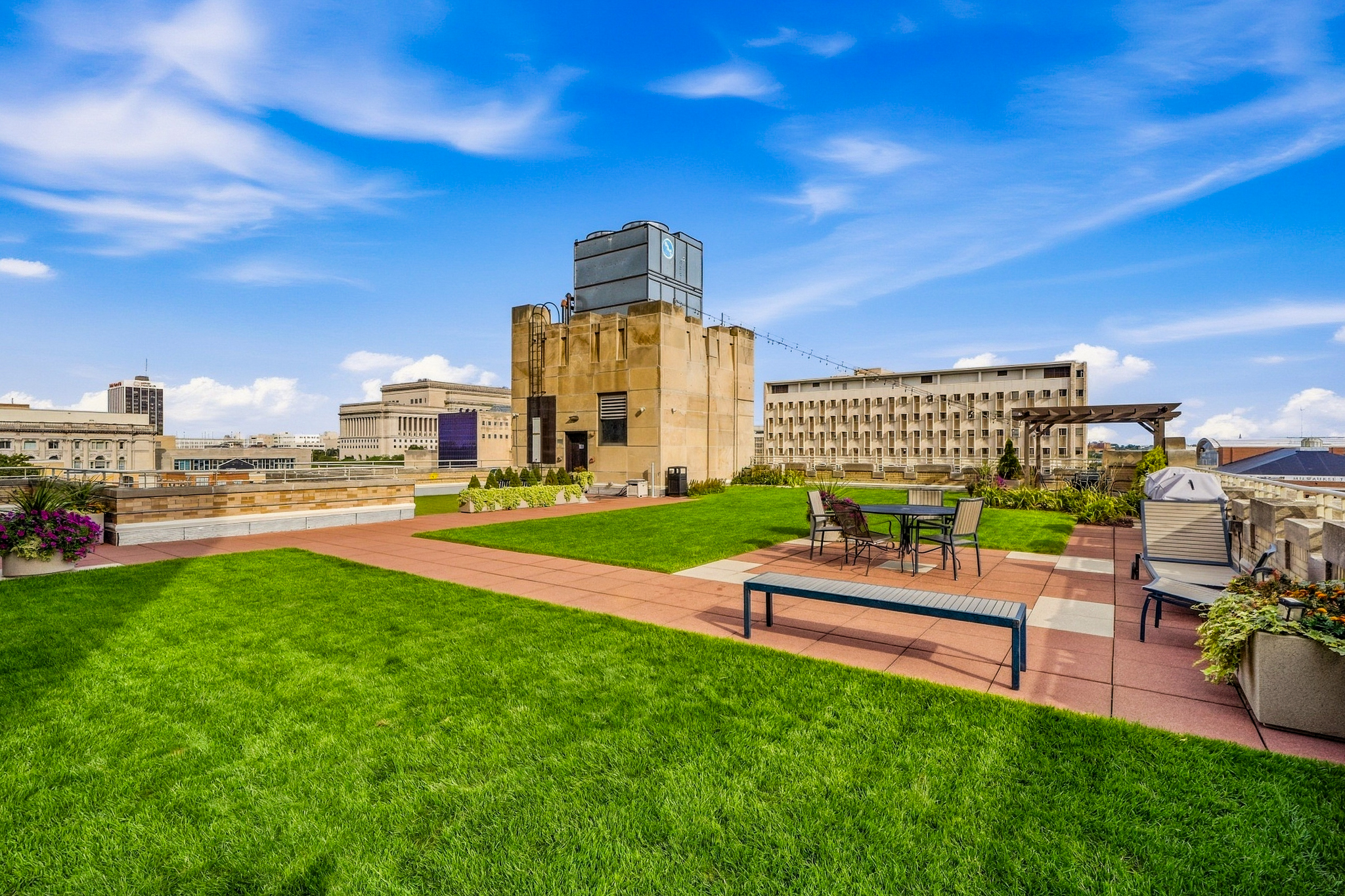 606 W. Wisconsin Ave. Unit 1801