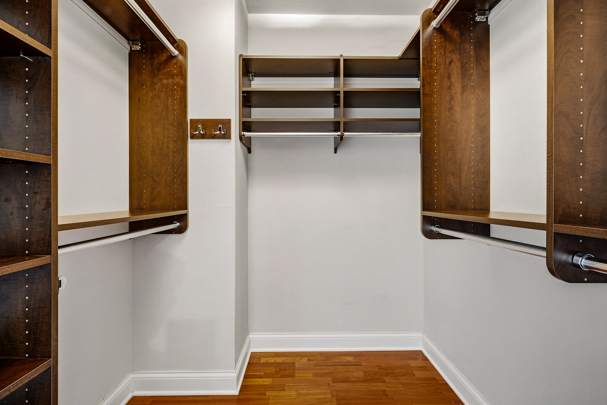 606 W. Wisconsin Ave. Unit 1801