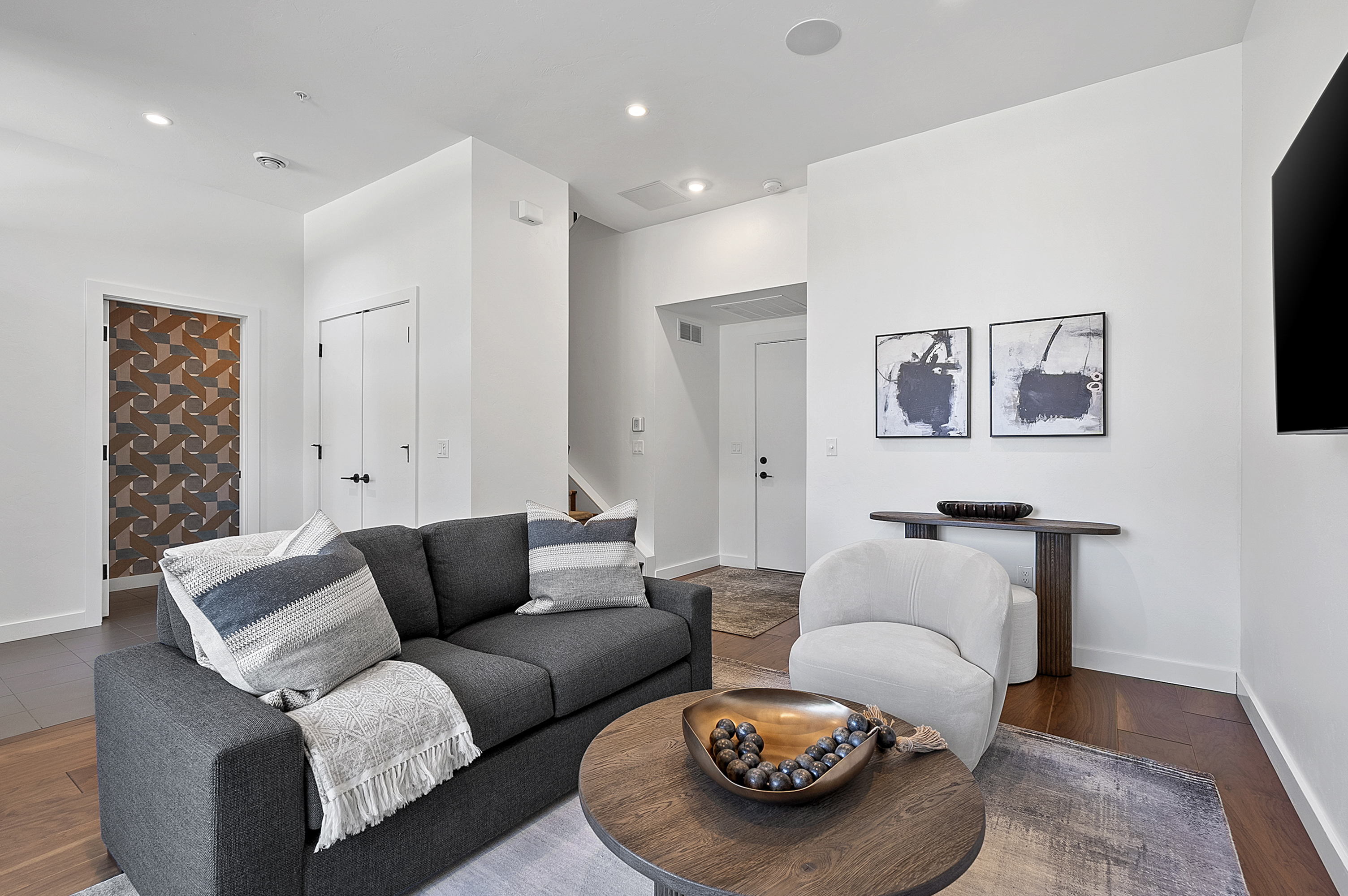 1083 Brookwood Drive 