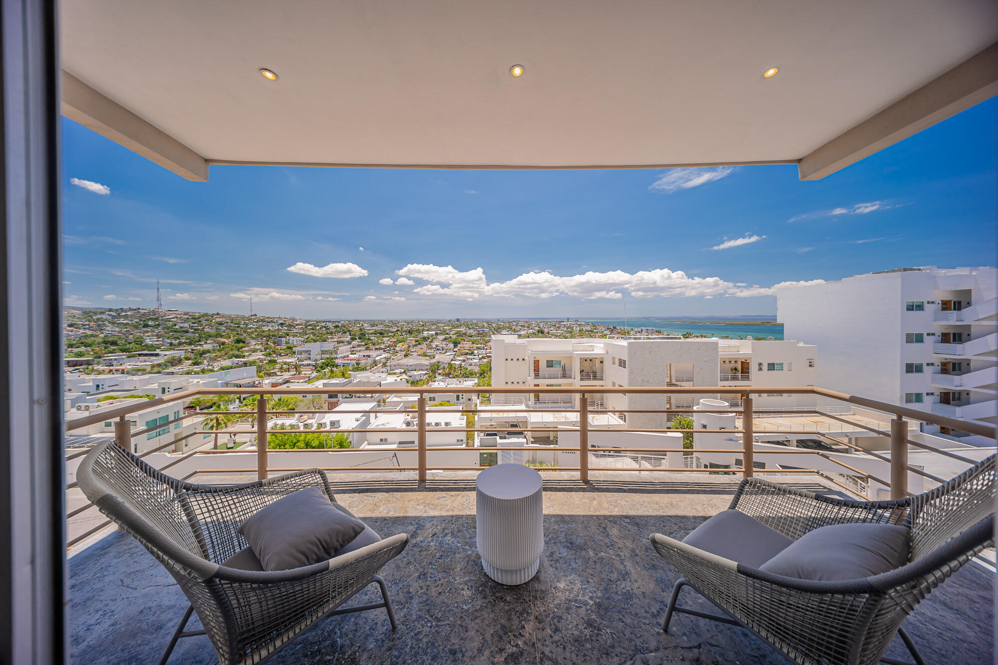 Blvd Colinas del Sol, Vista Marina