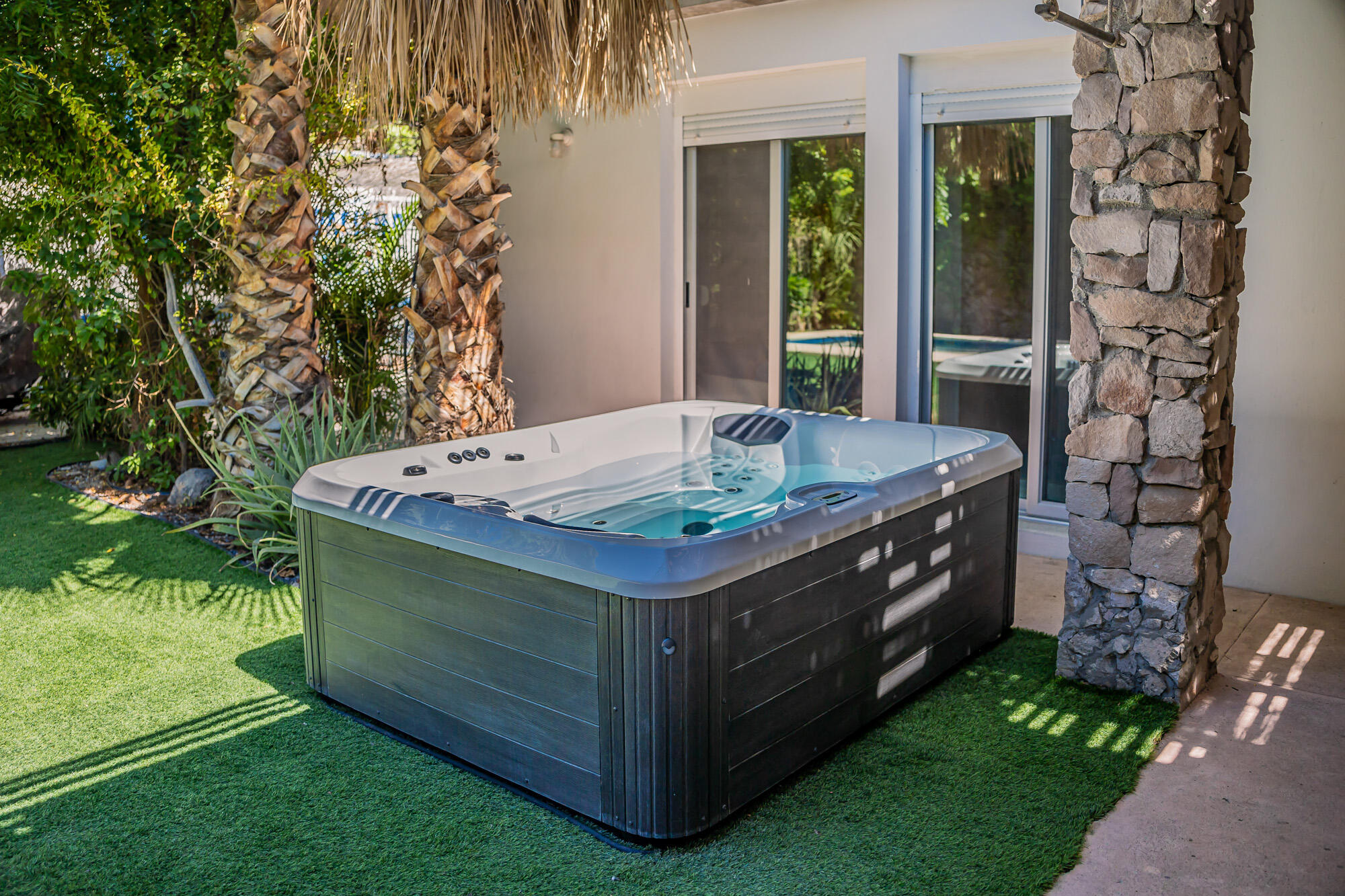 Aquiles Serdan esq Iglesias, Jardin Escondido