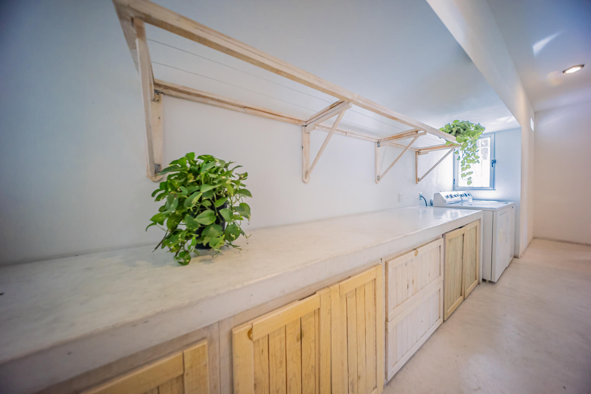 Aquiles Serdan esq Iglesias, Jardin Escondido