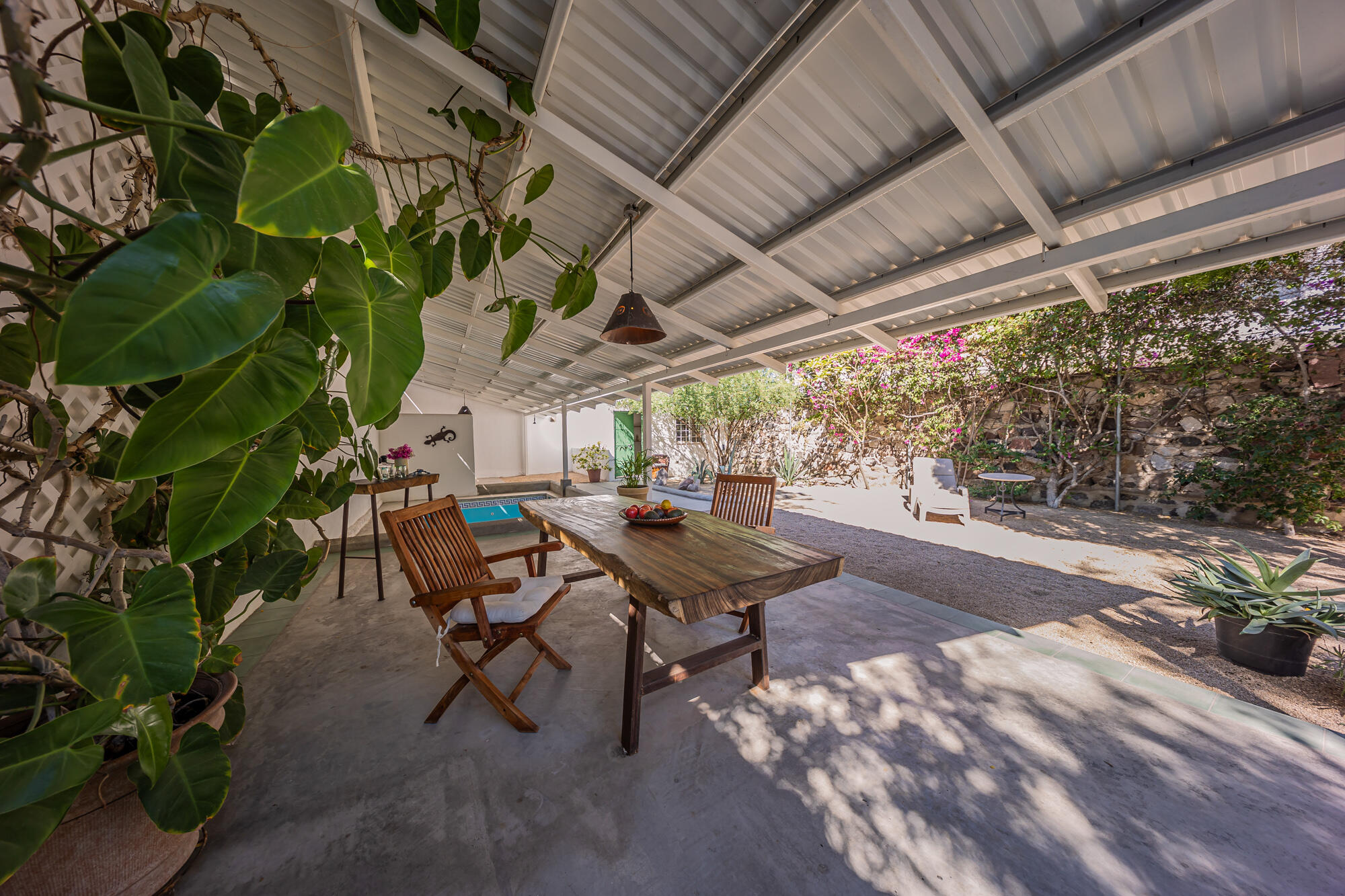 1010 Guillermo Prieto, Casa La Coruja