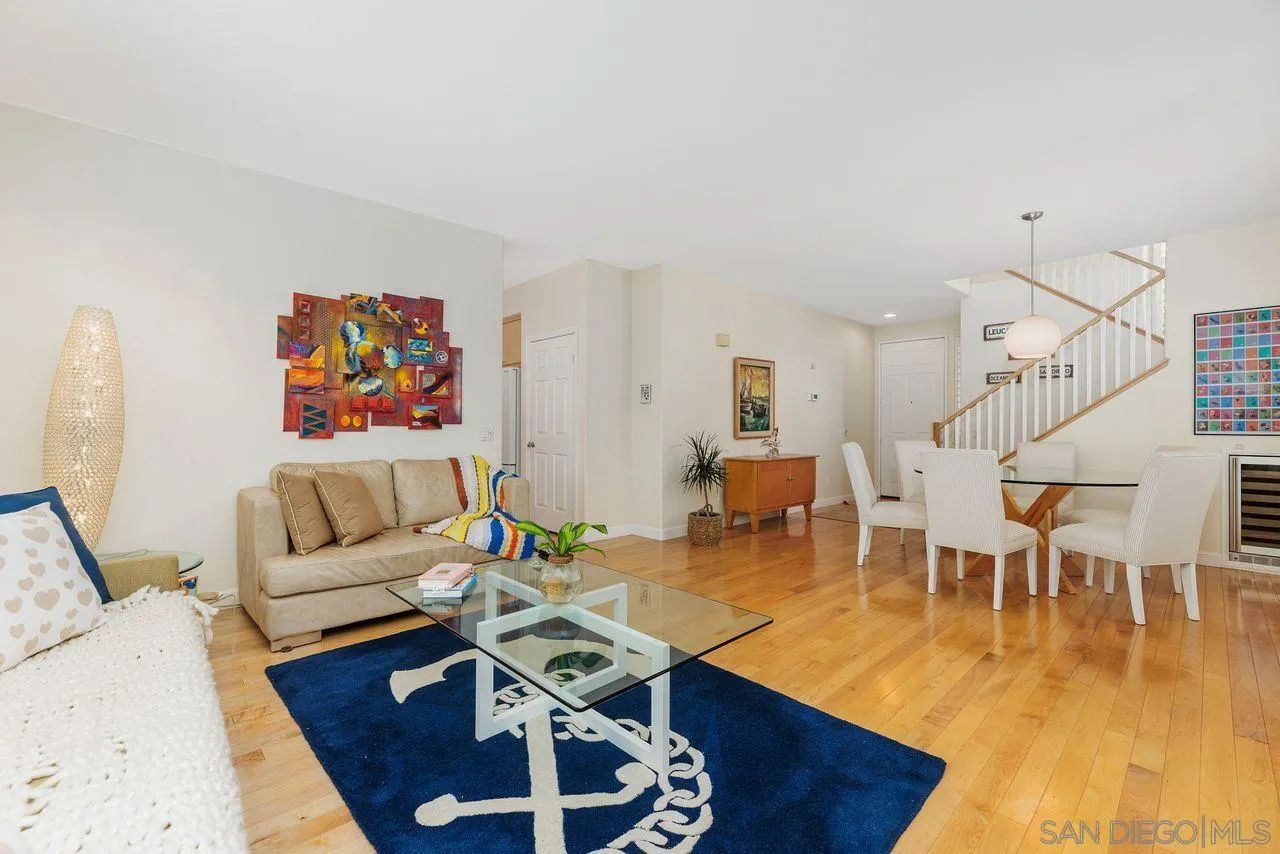 7390 Seafarer Pl