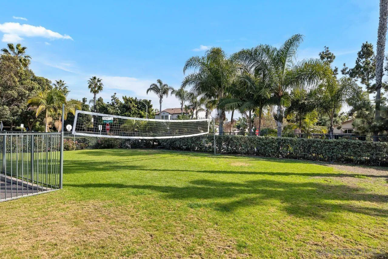 7390 Seafarer Pl