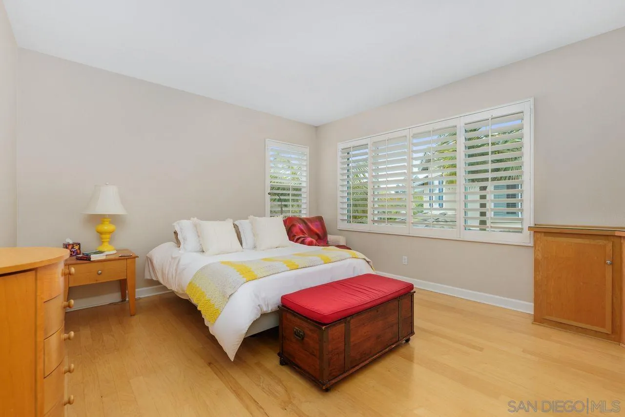 7390 Seafarer Pl