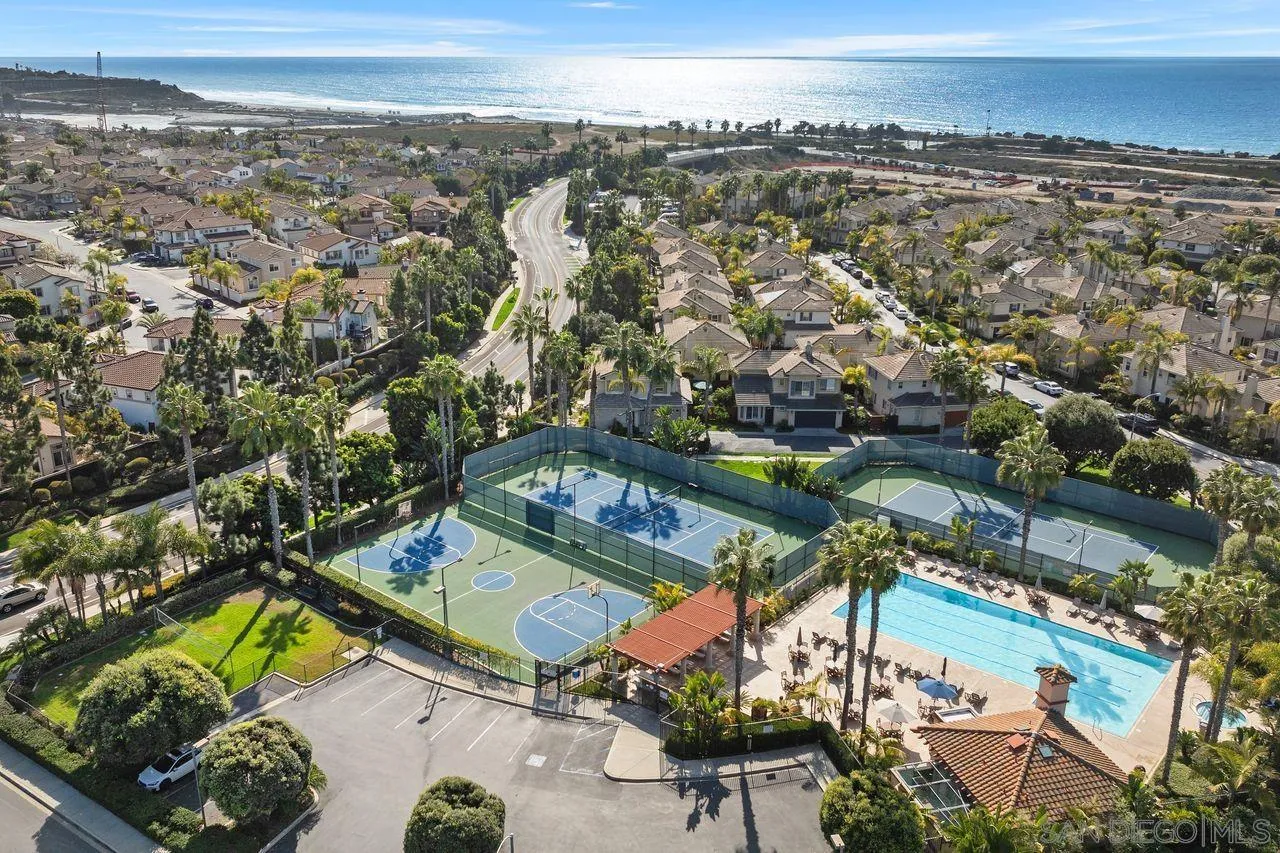 7390 Seafarer Pl