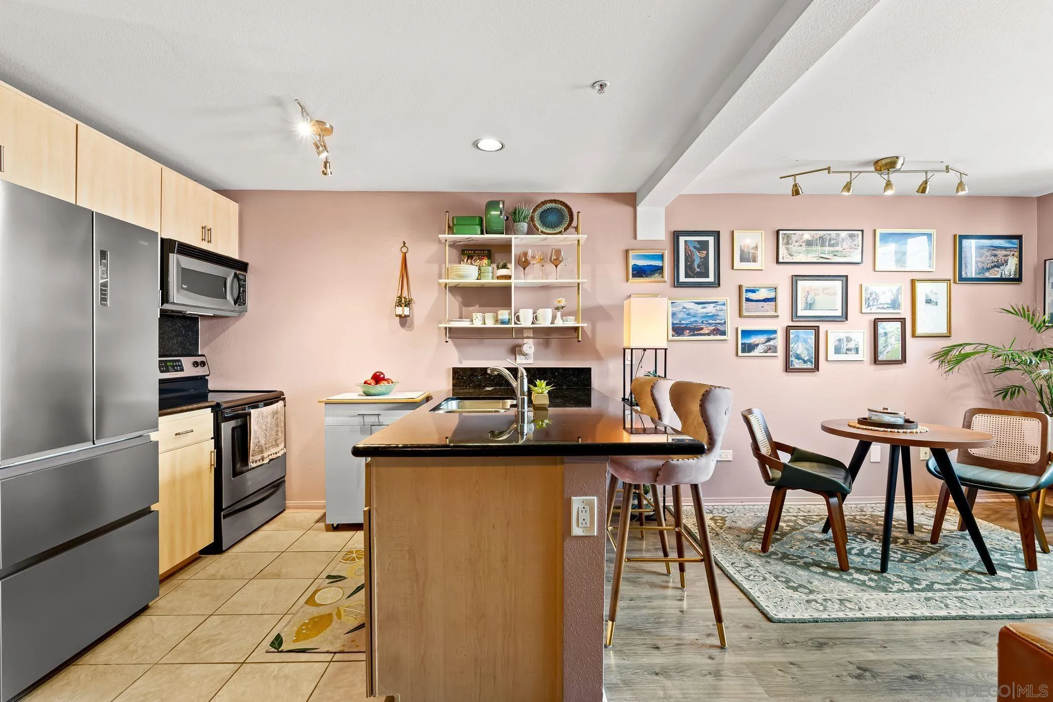 101 Market St Unit 304