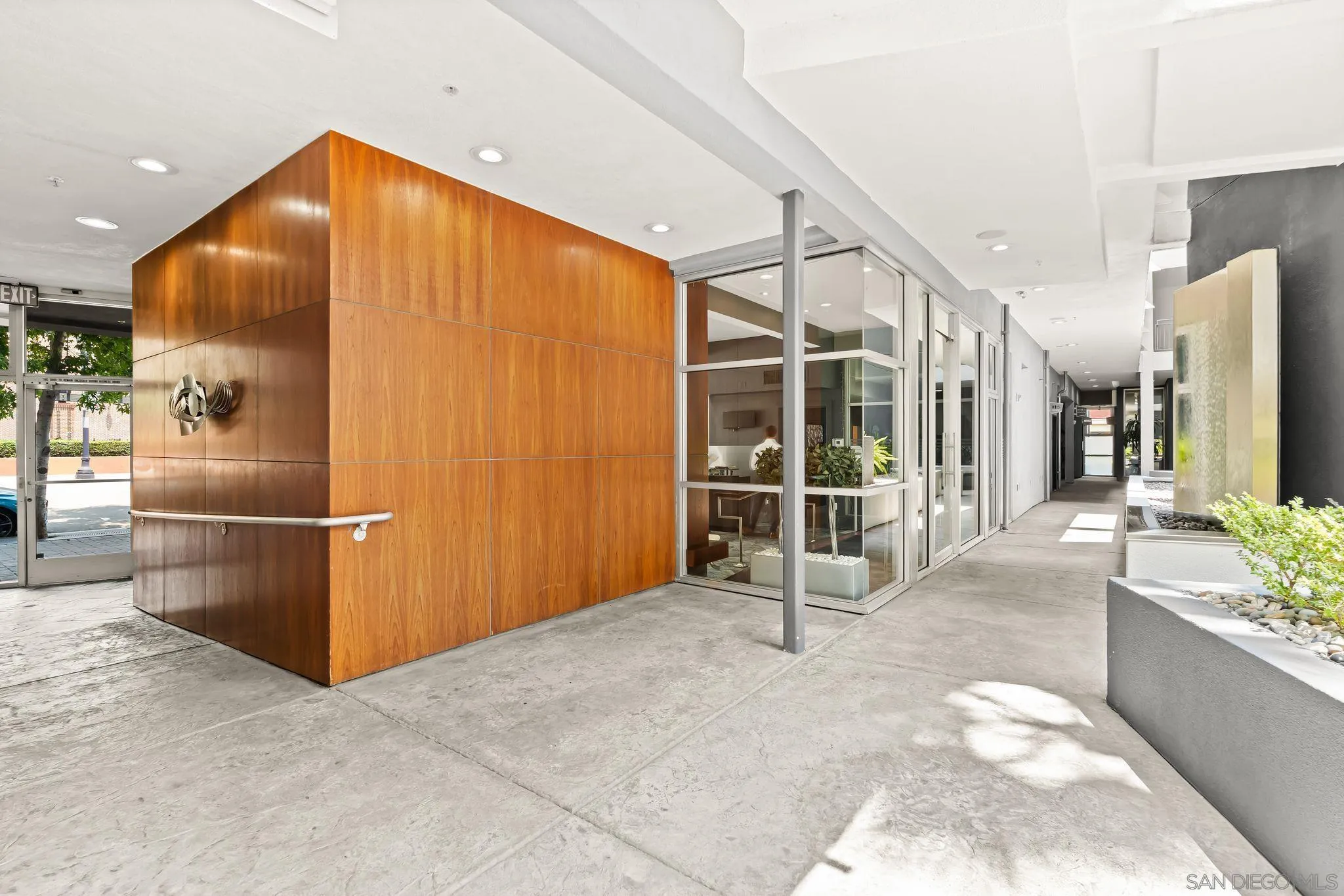 101 Market St Unit 304