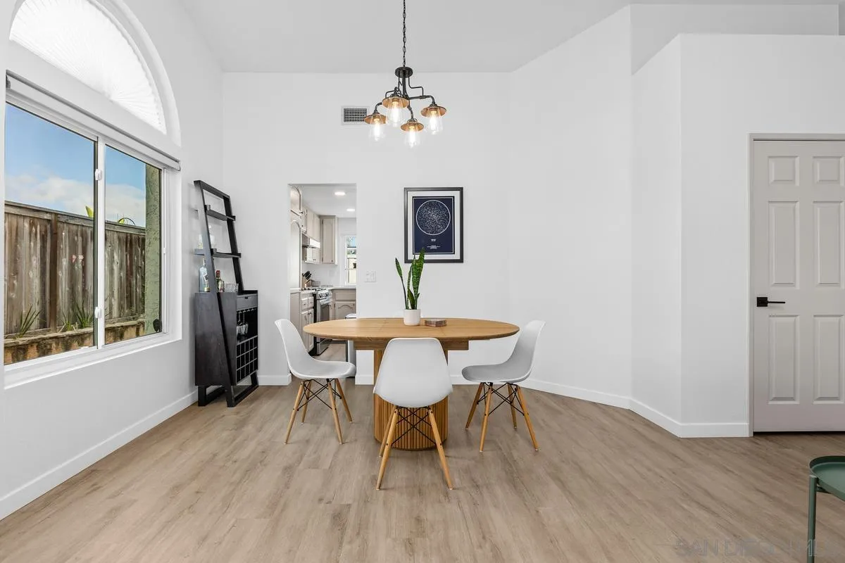 1127 La Tortuga, Vista