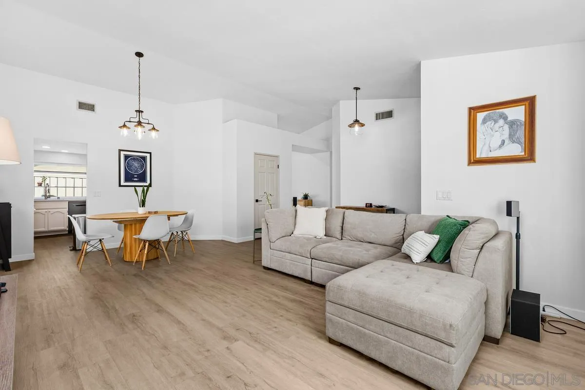 1127 La Tortuga, Vista