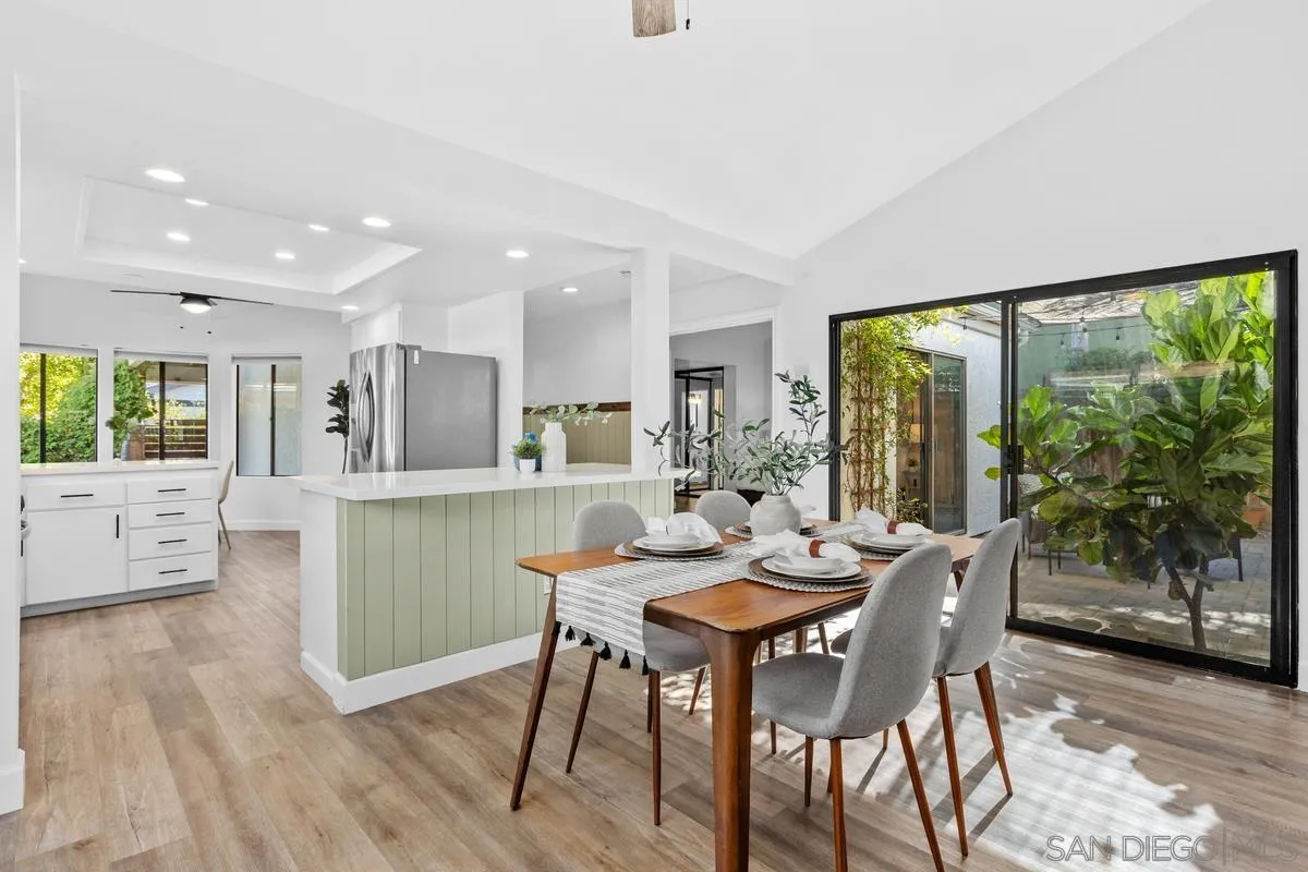 3305 Vivienda Circle