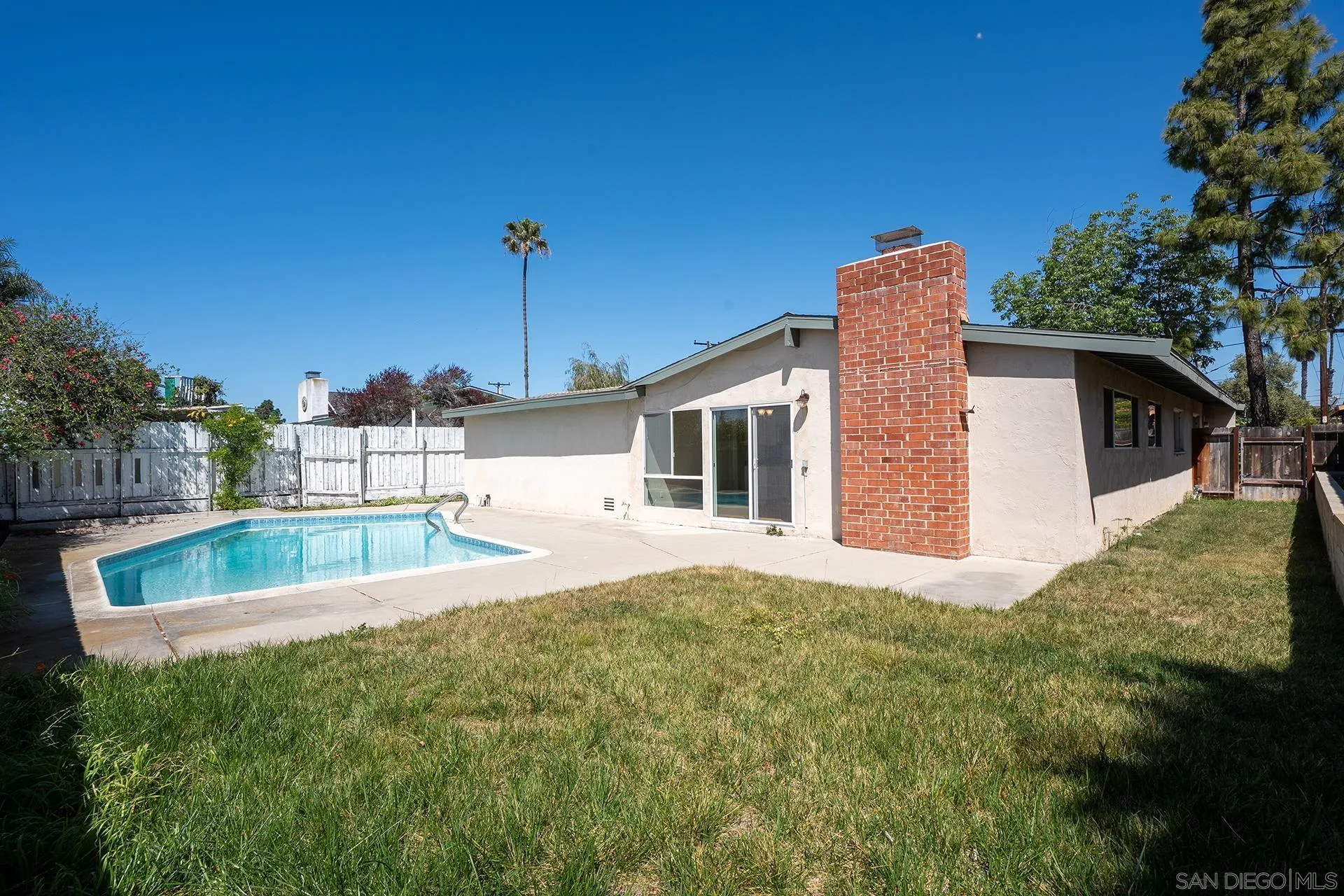 4775 Mount Harris Dr