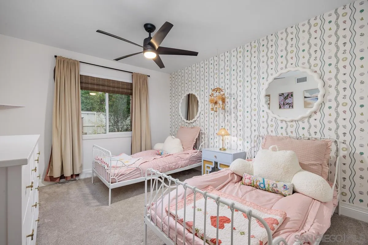 3343 Del Rio Ct